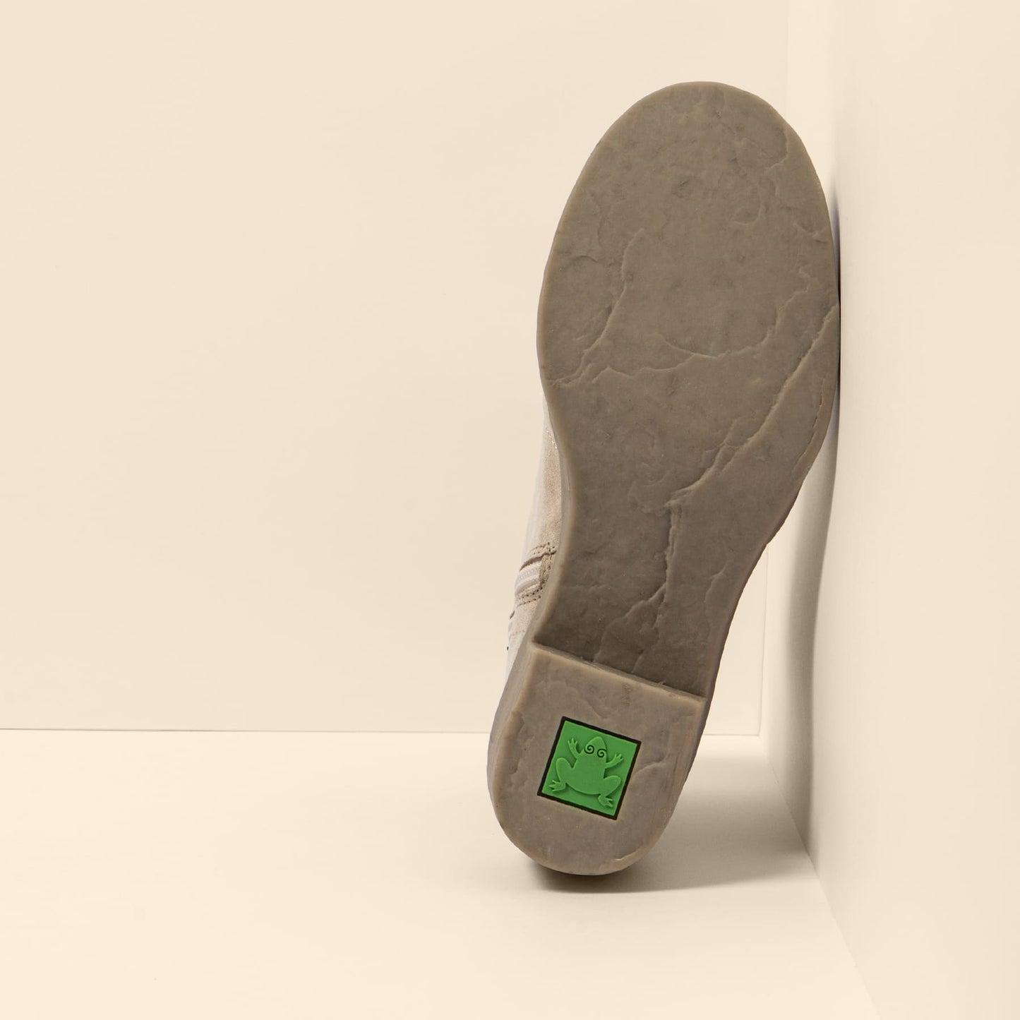 gid://shopify/Product/15791509307724_3