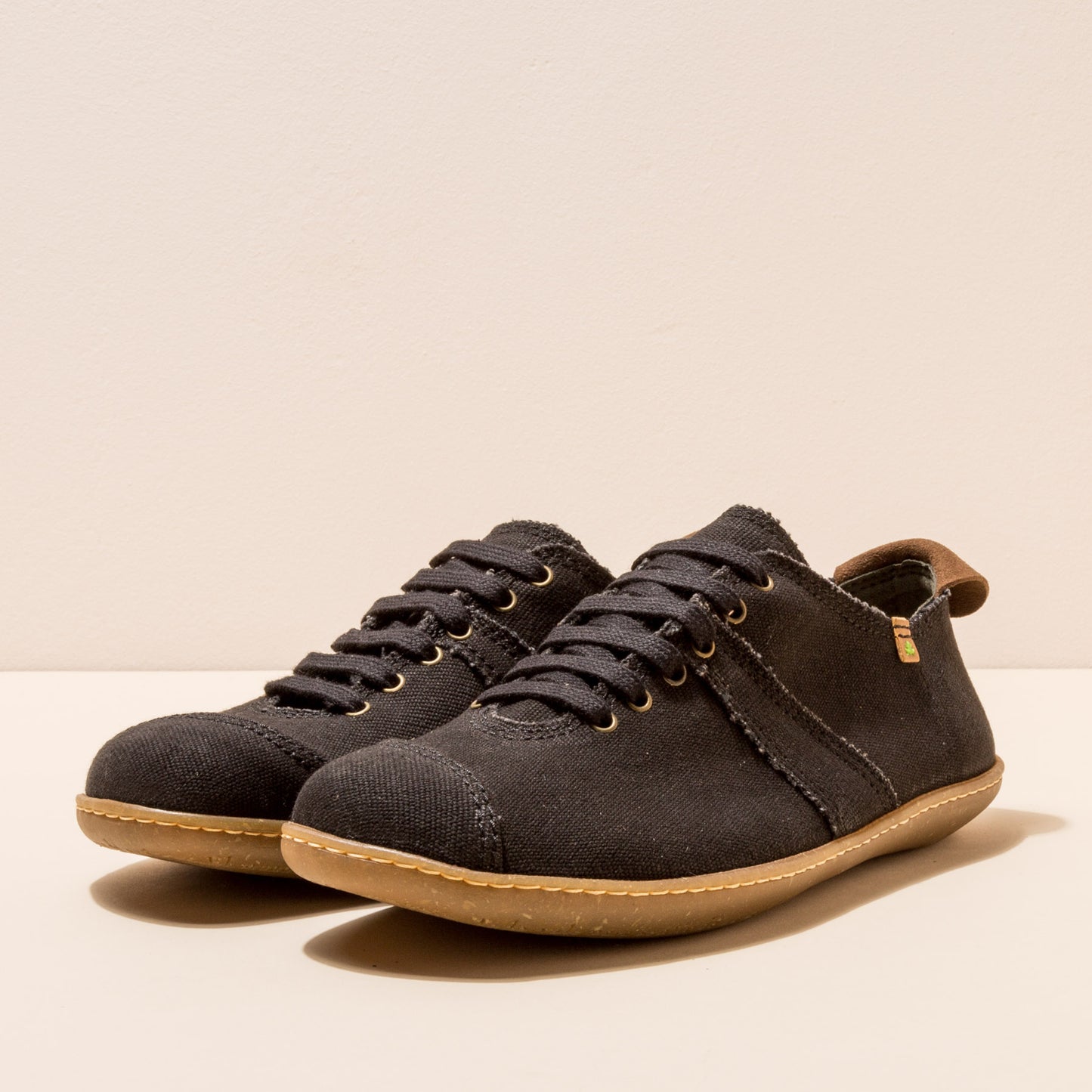 gid://shopify/Product/15699920126284_2