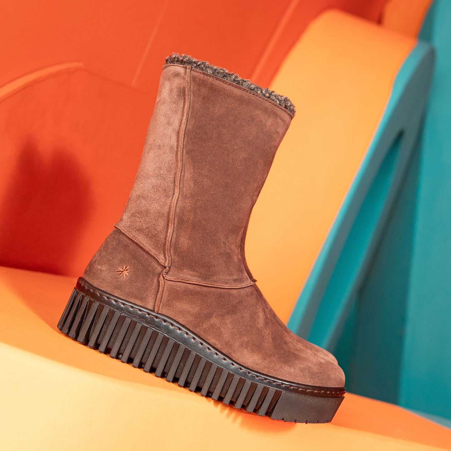 gid://shopify/Product/15693978534220_7