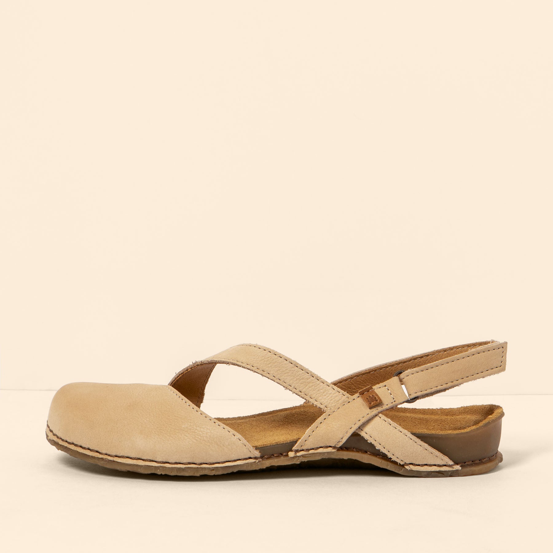 gid://shopify/Product/15700526956876_1
