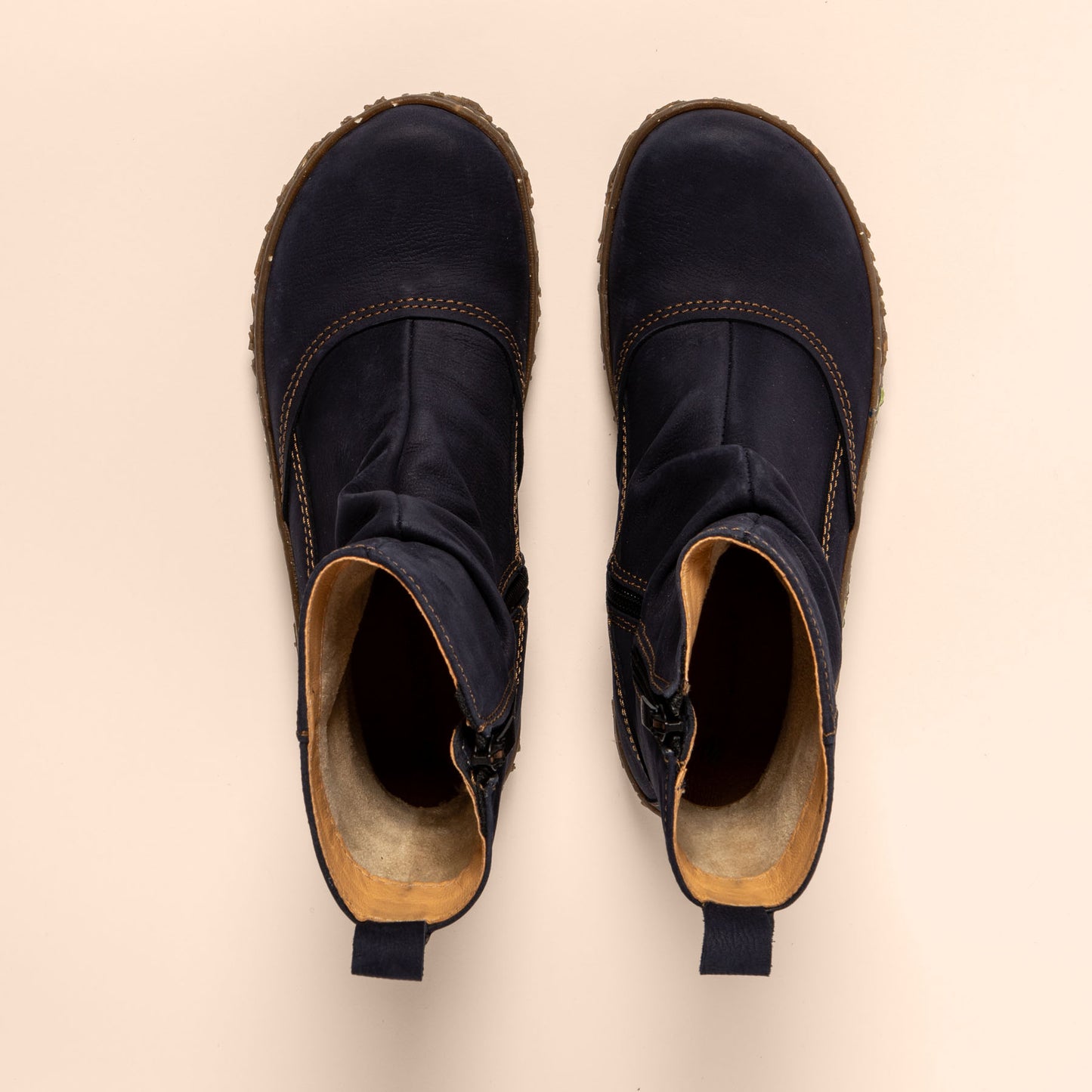 gid://shopify/Product/15700883767628_4