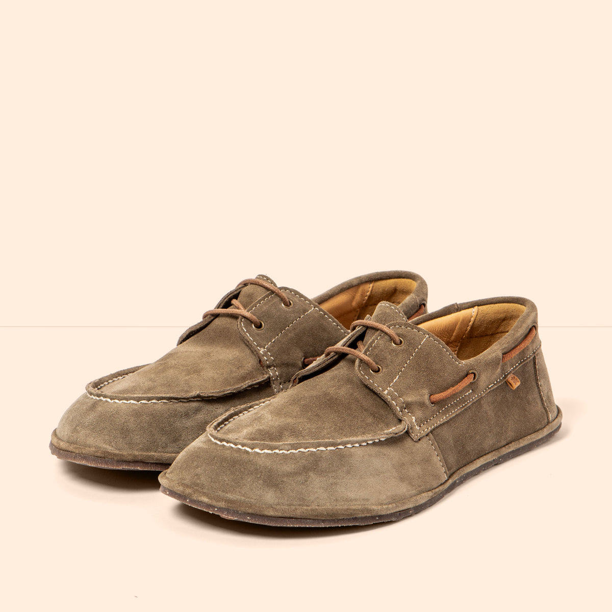 gid://shopify/Product/16124715499852_2