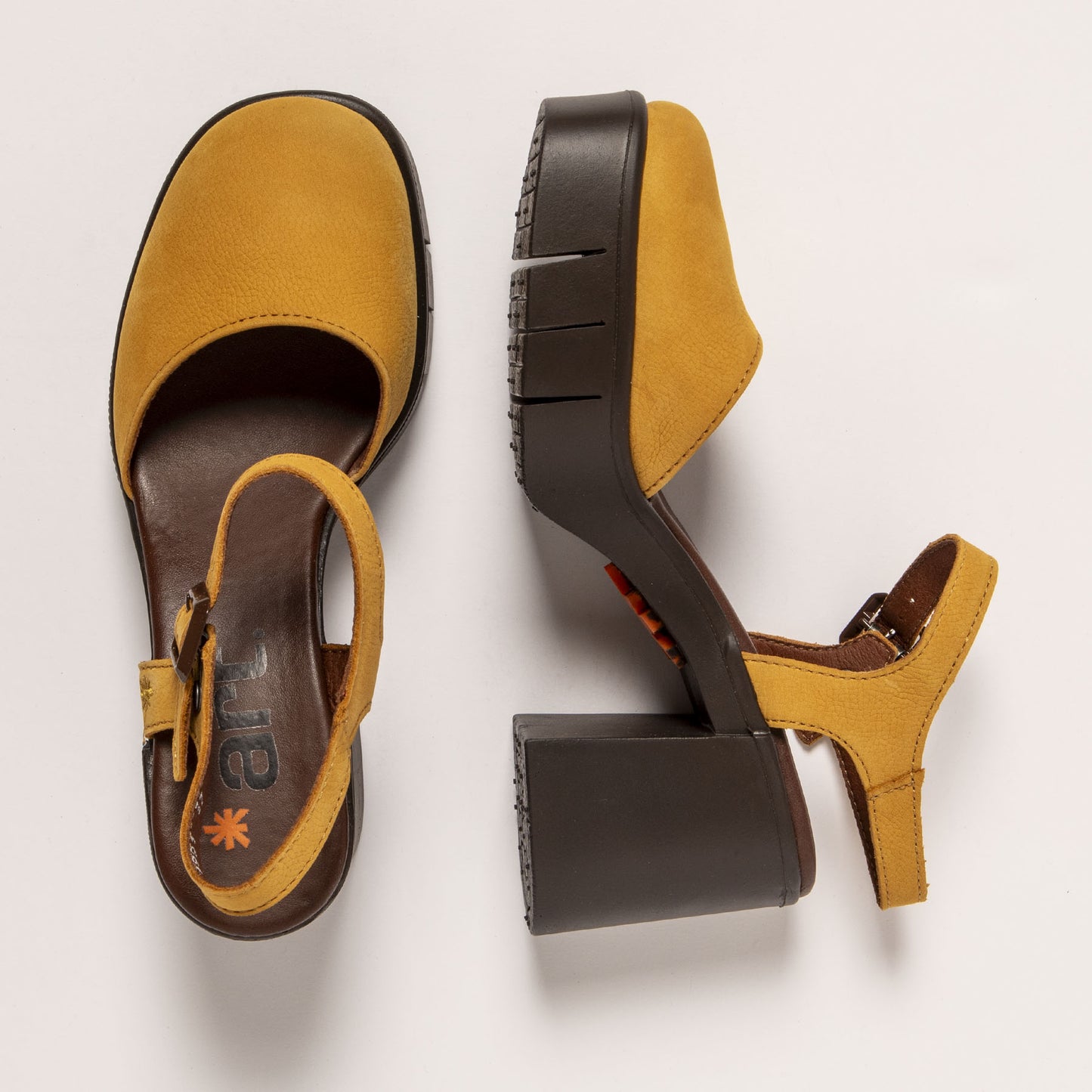 gid://shopify/Product/15693580665164_4