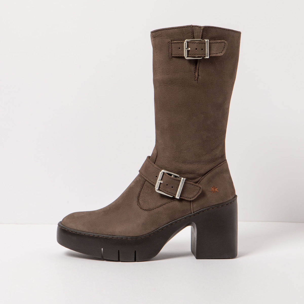 gid://shopify/Product/16171425661260_4