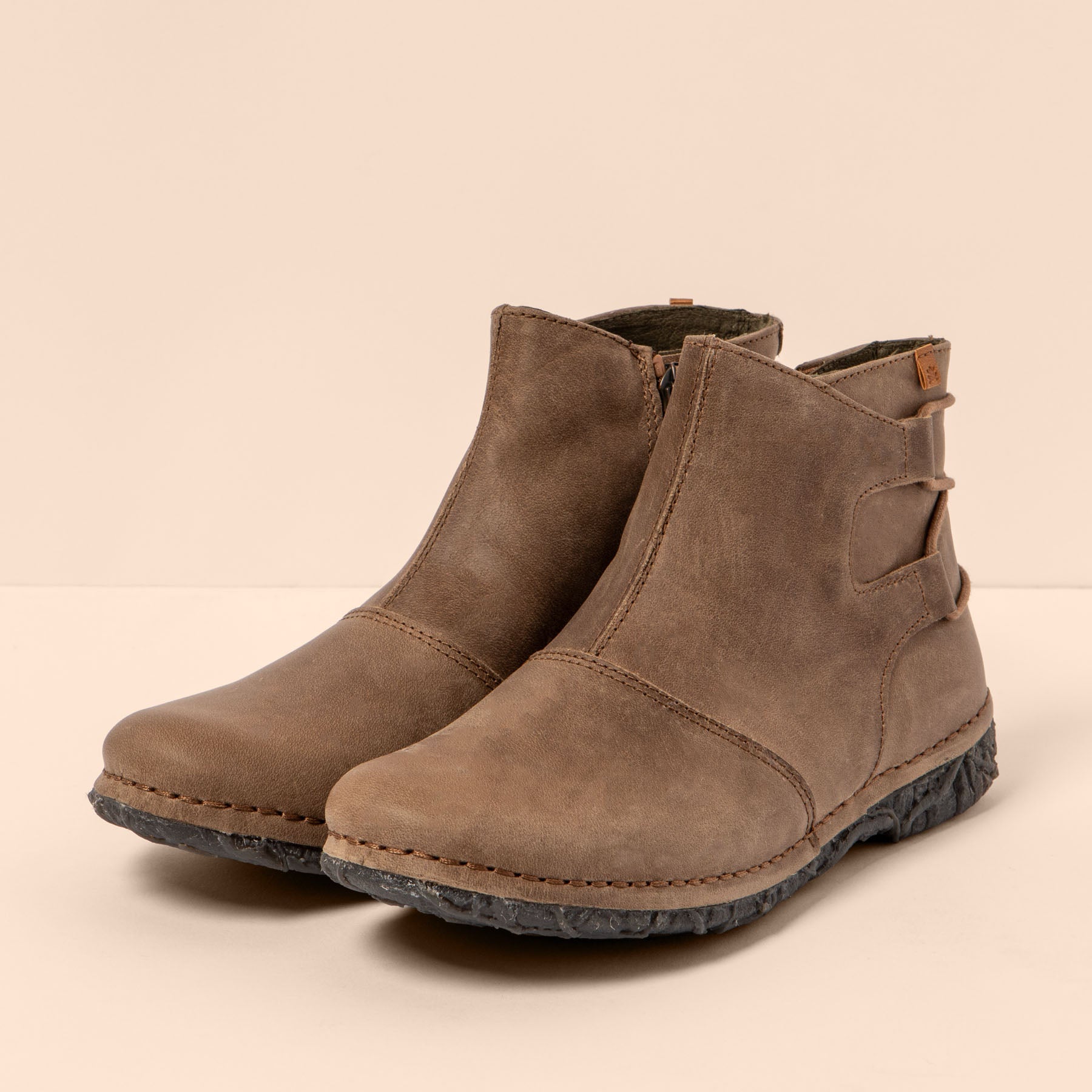 gid://shopify/Product/15700906639692_2