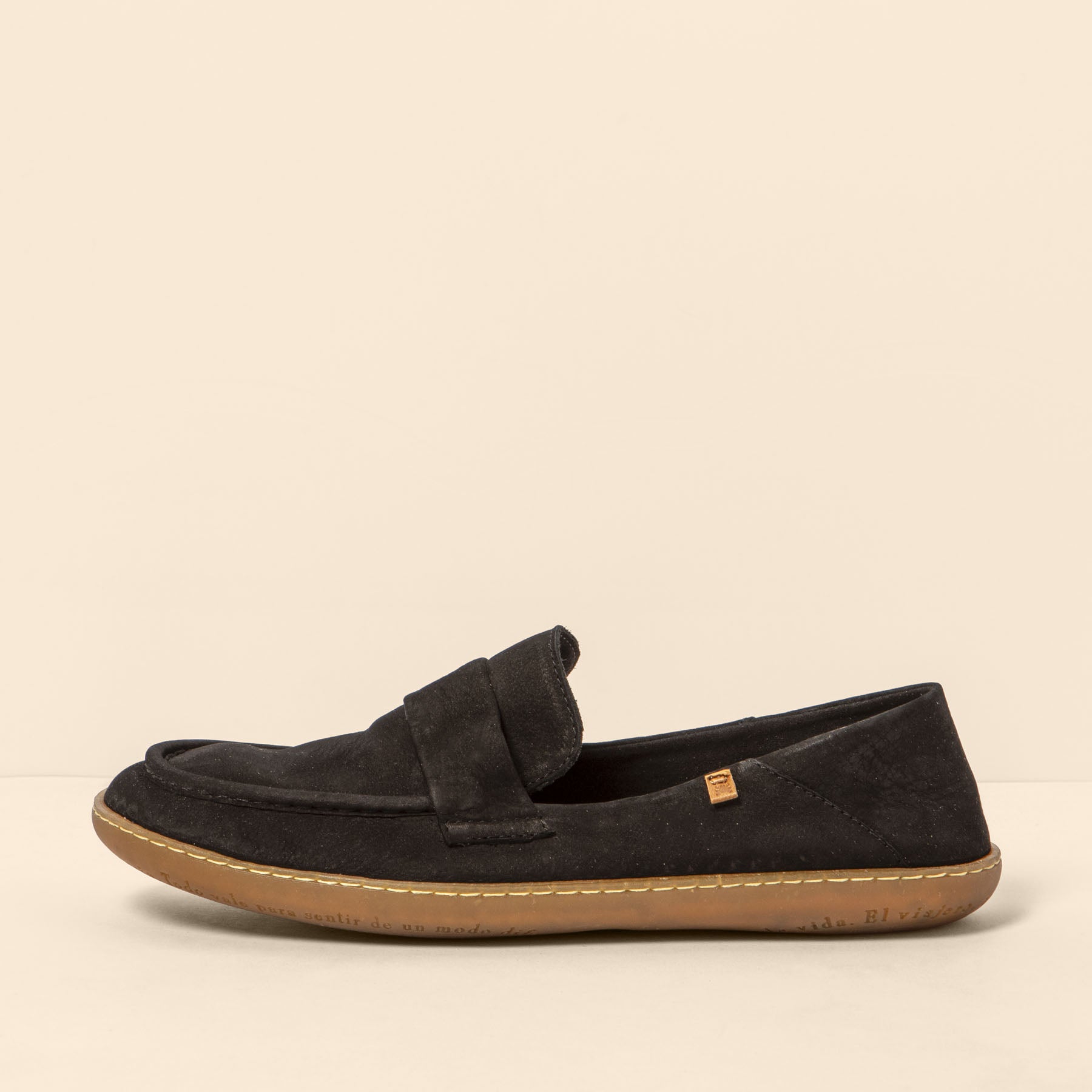 gid://shopify/Product/15700355842380_1