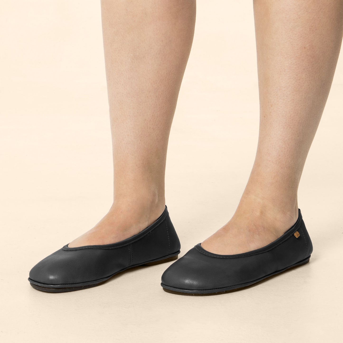 gid://shopify/Product/15791883649356_2