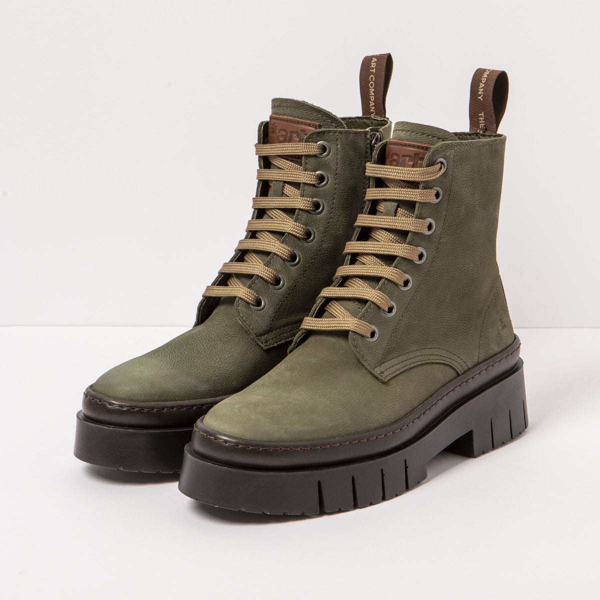 gid://shopify/Product/16171612668236_5