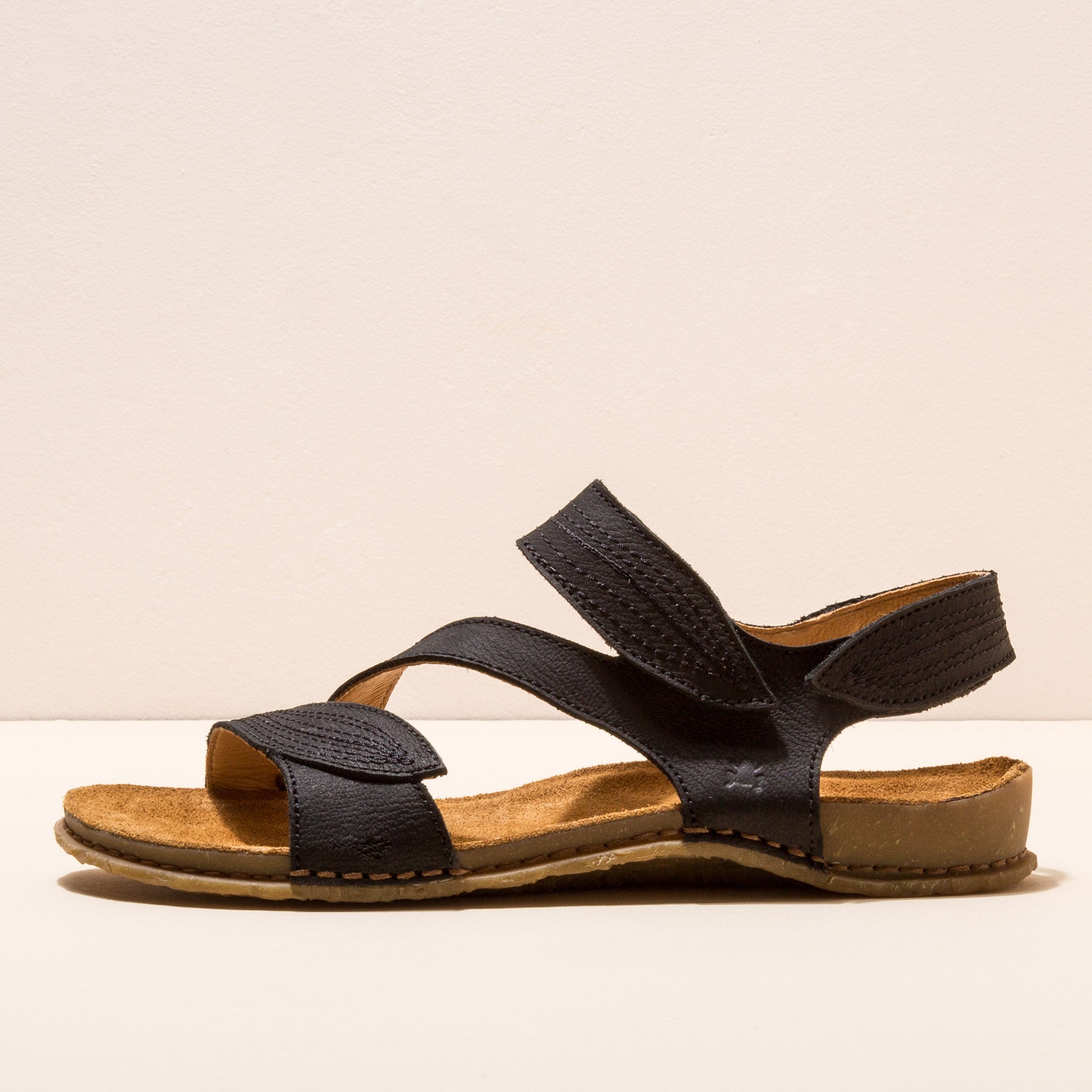gid://shopify/Product/15700084392268_1