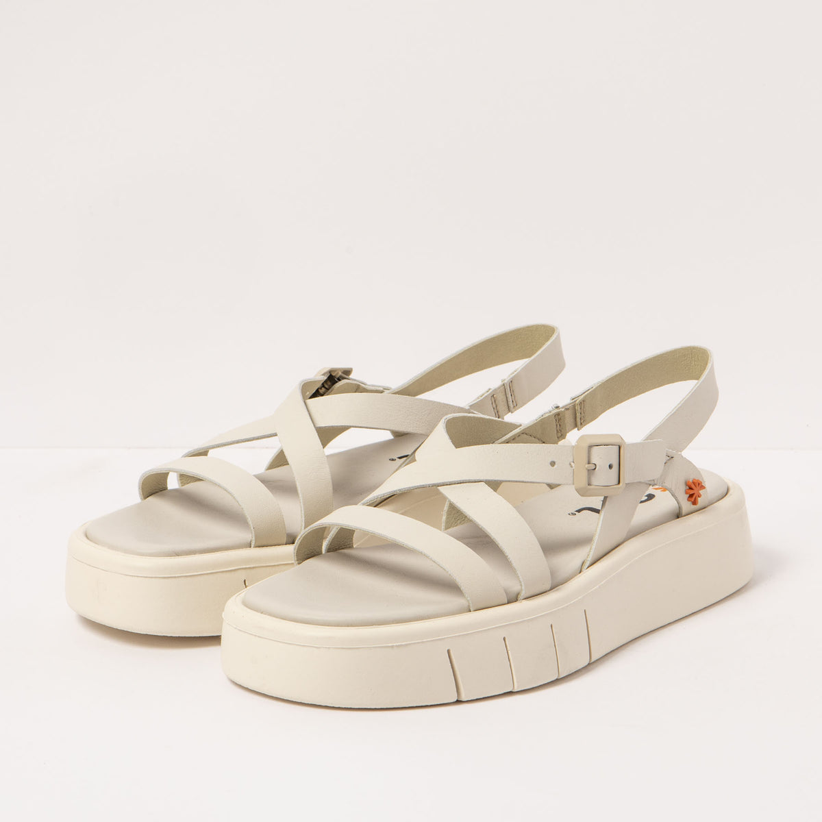 gid://shopify/Product/16171553063244_5