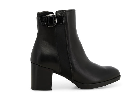 gid://shopify/Product/16118458450252_1
