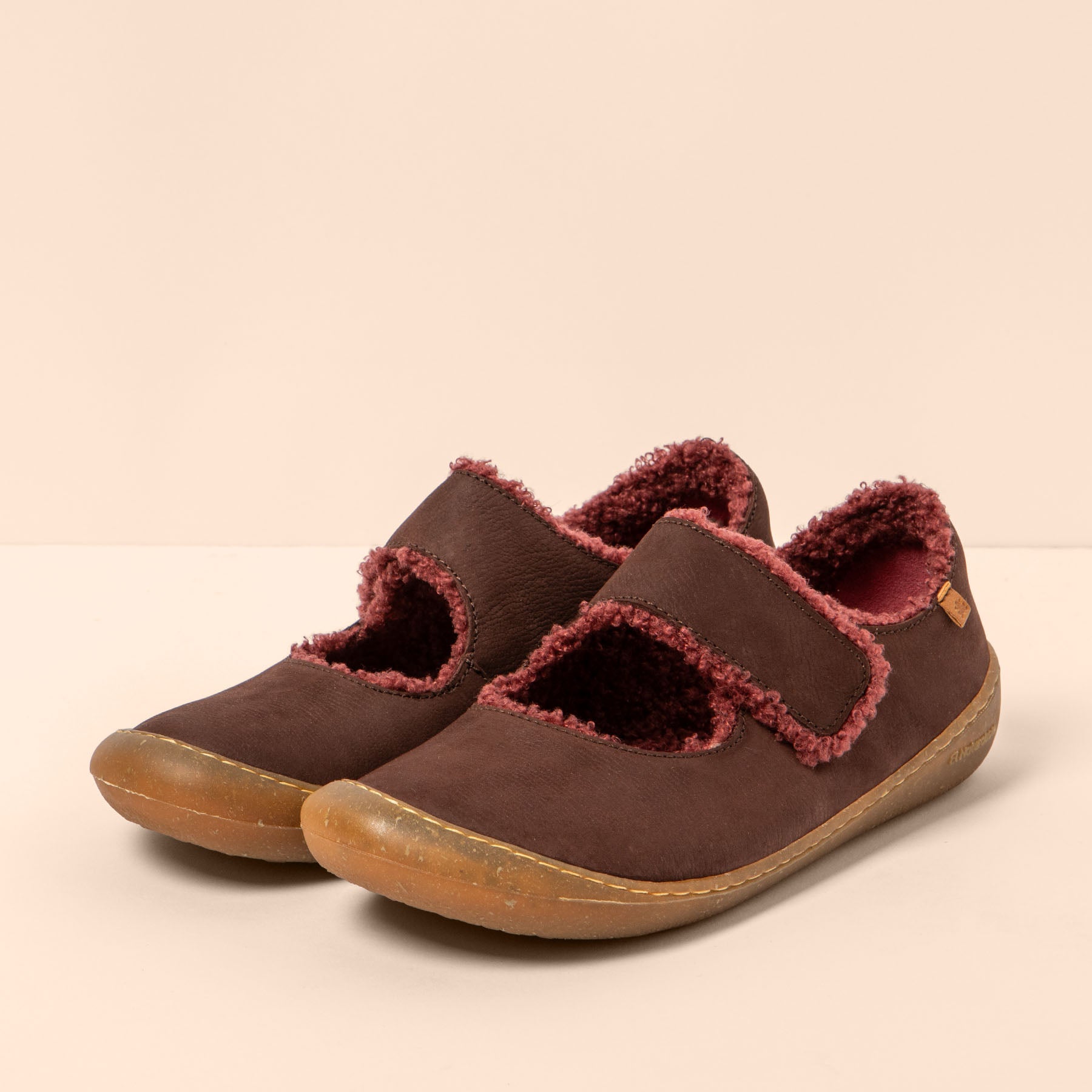 gid://shopify/Product/15700857553228_2
