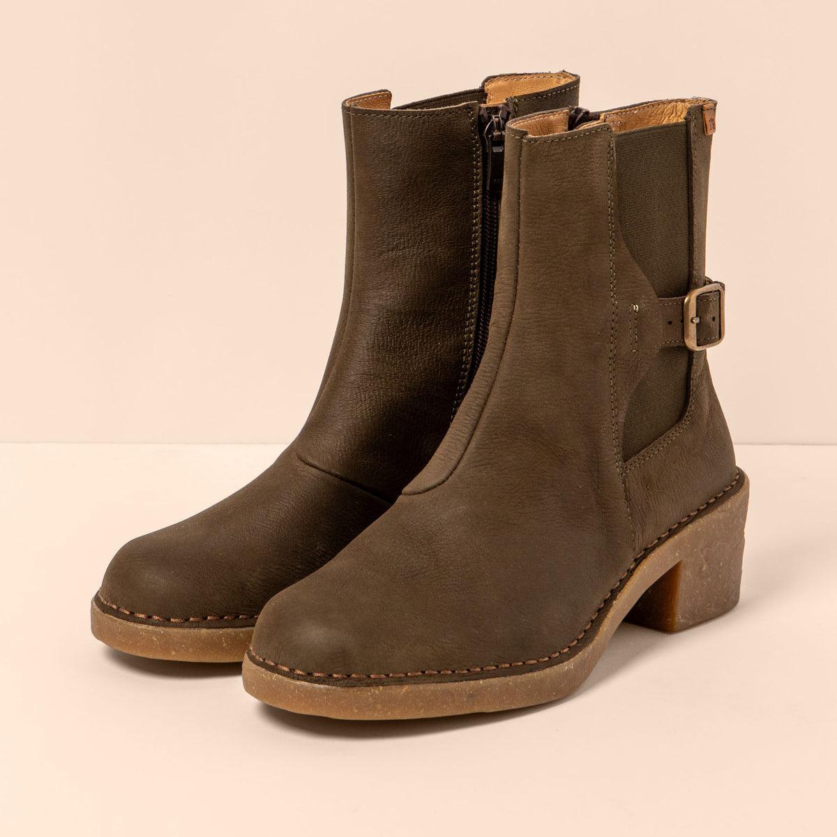gid://shopify/Product/16124487336268_2