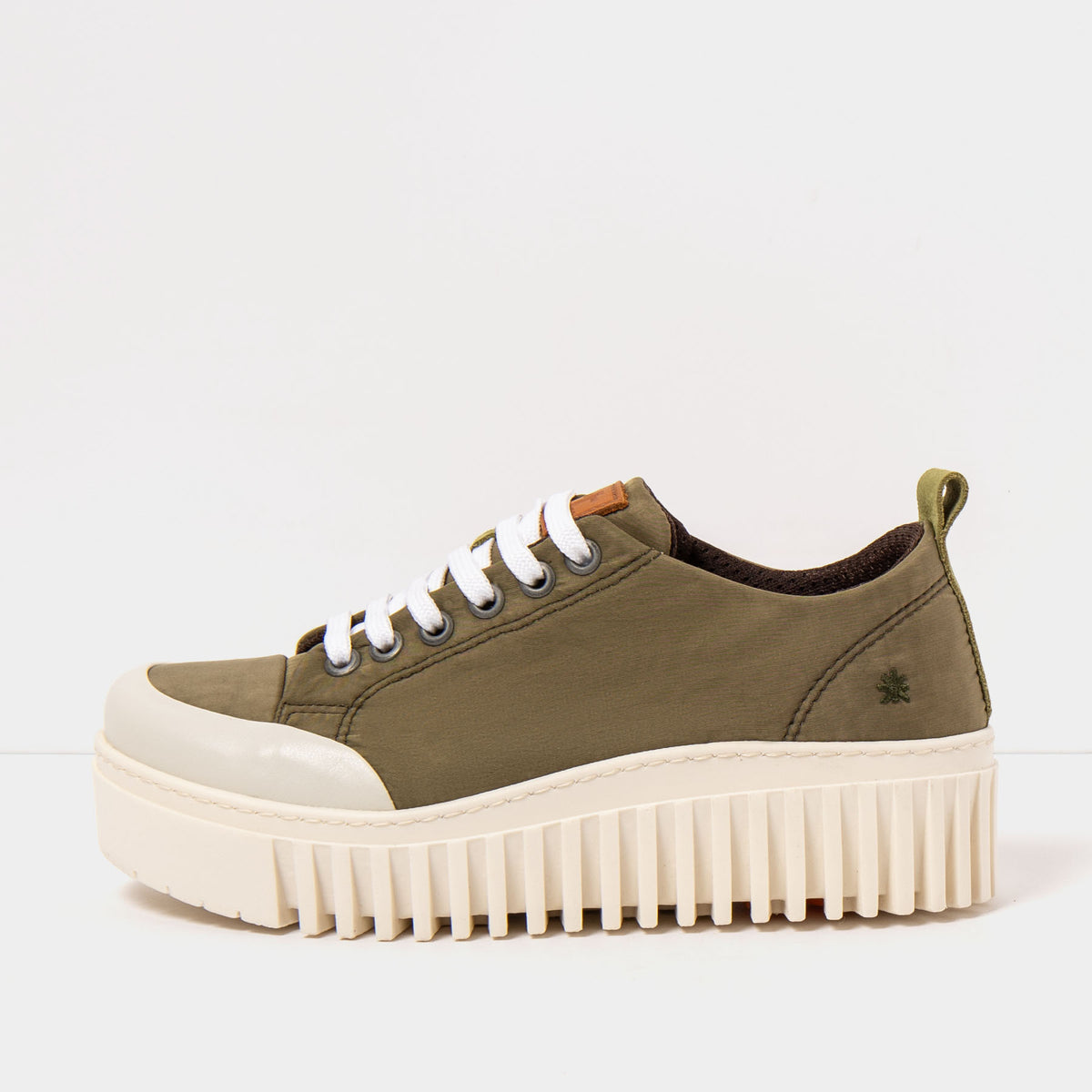 gid://shopify/Product/16172922143052_1