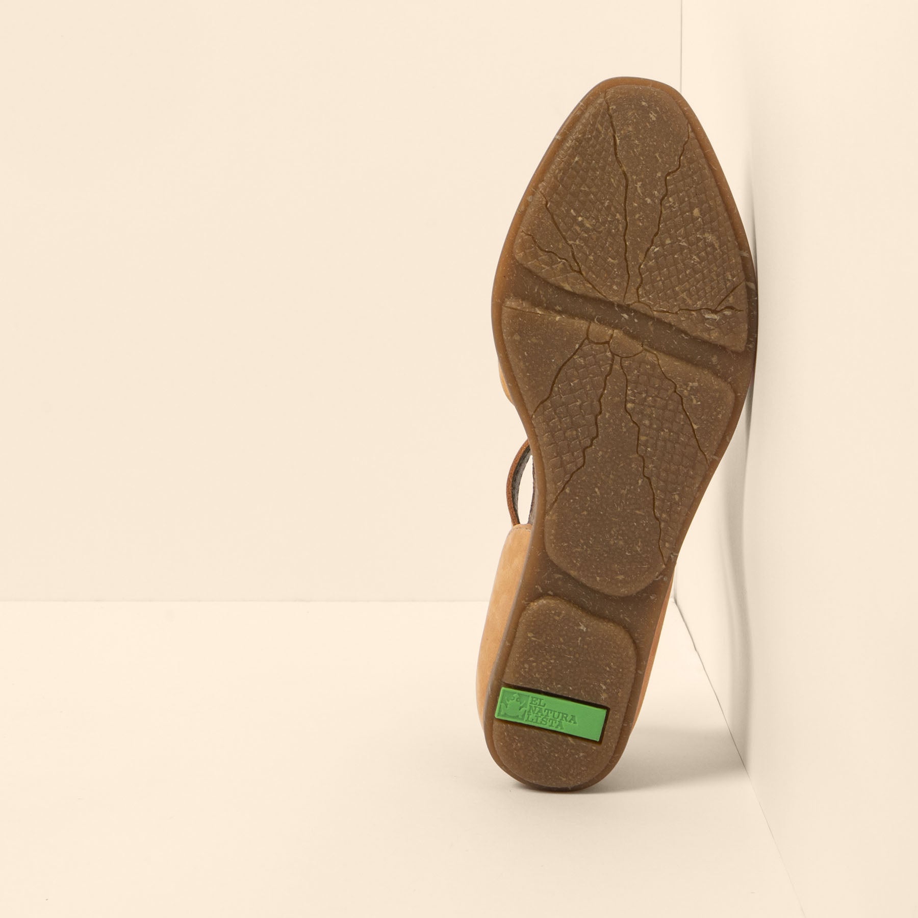 gid://shopify/Product/15700294631756_6