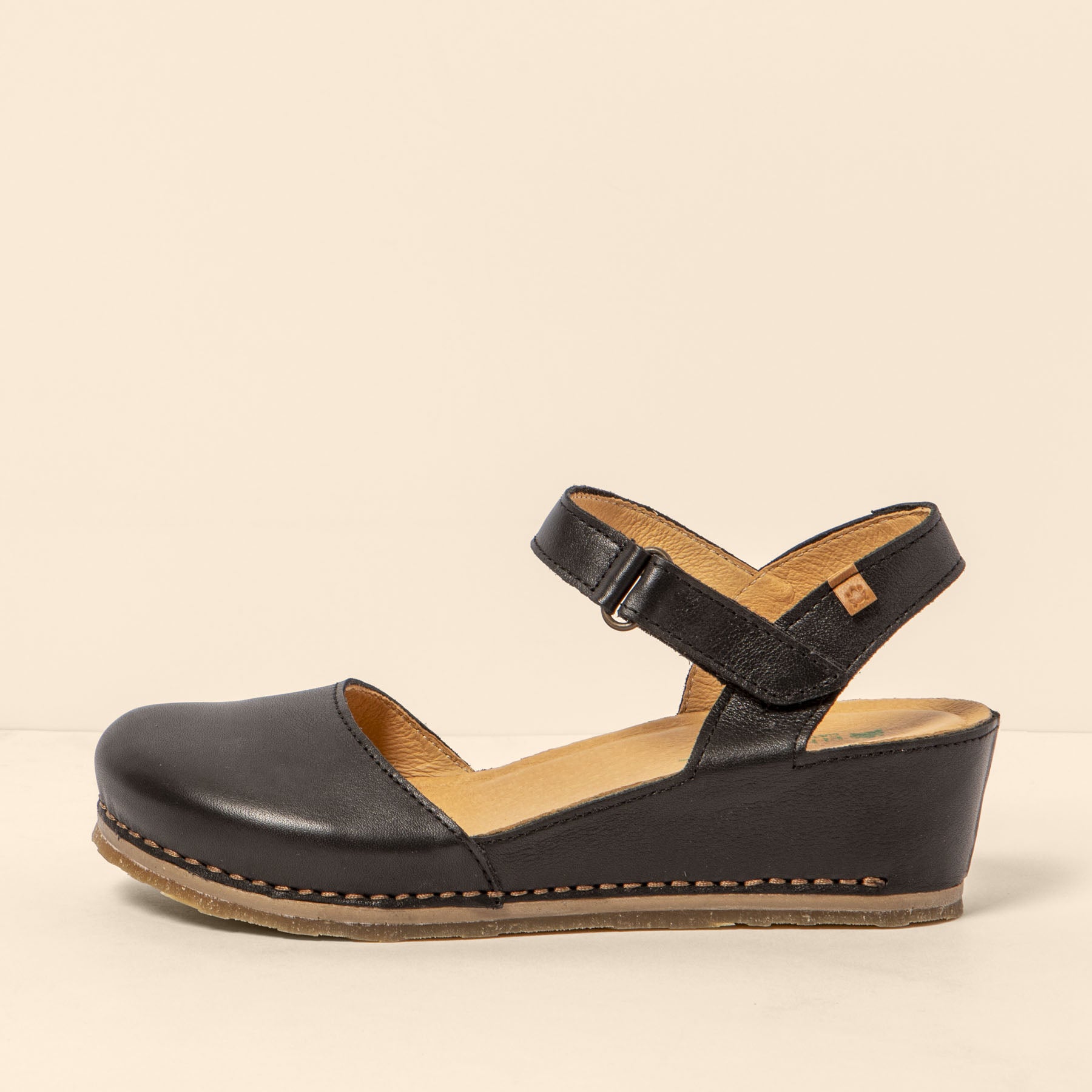 gid://shopify/Product/15700562870604_1