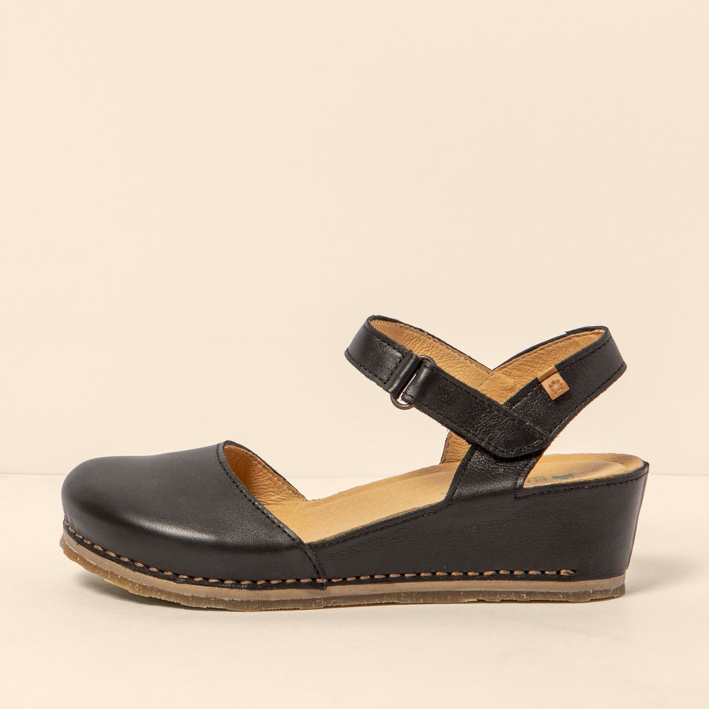 gid://shopify/Product/15700562870604_1