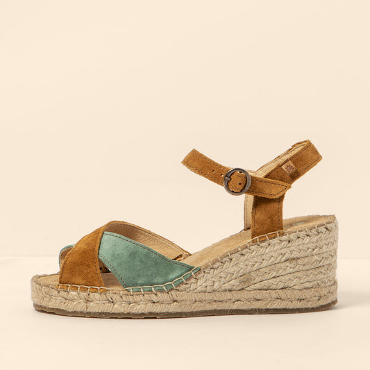 gid://shopify/Product/15699917930828_1