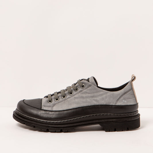 gid://shopify/Product/15694300479820_1