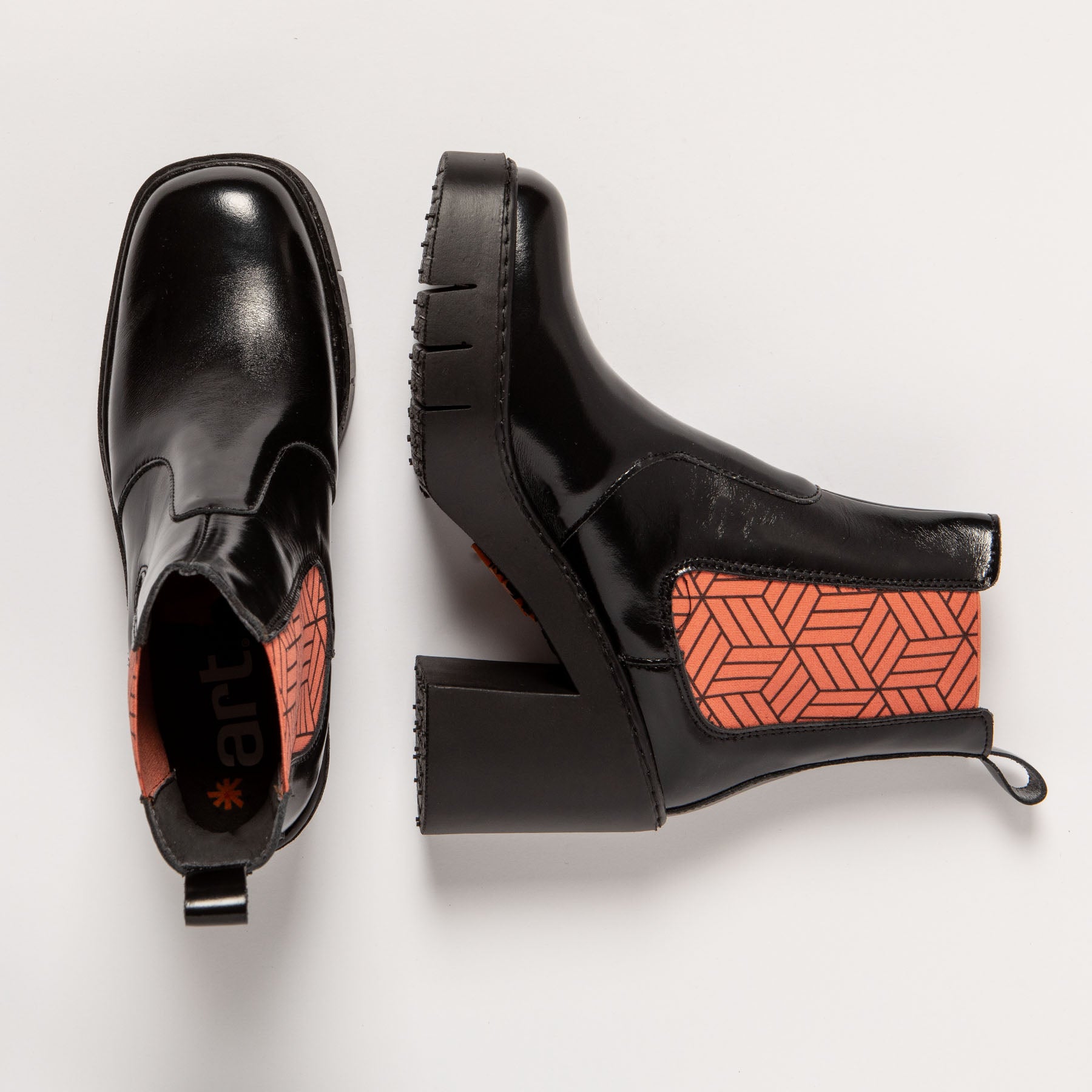 gid://shopify/Product/15694372110668_4