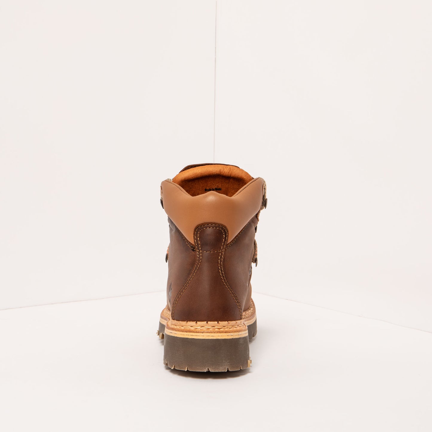 gid://shopify/Product/15693666746700_5