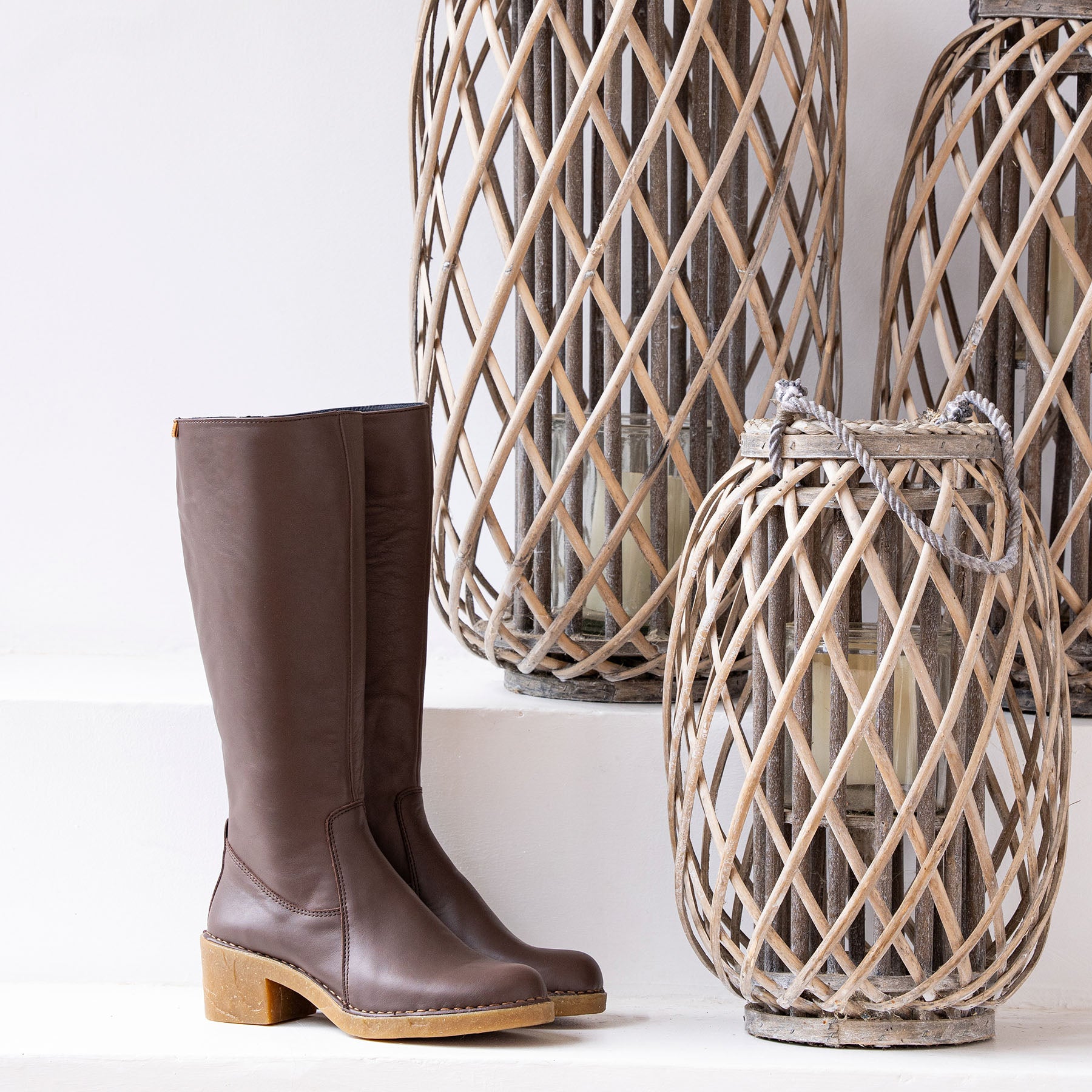 gid://shopify/Product/15700855128396_7