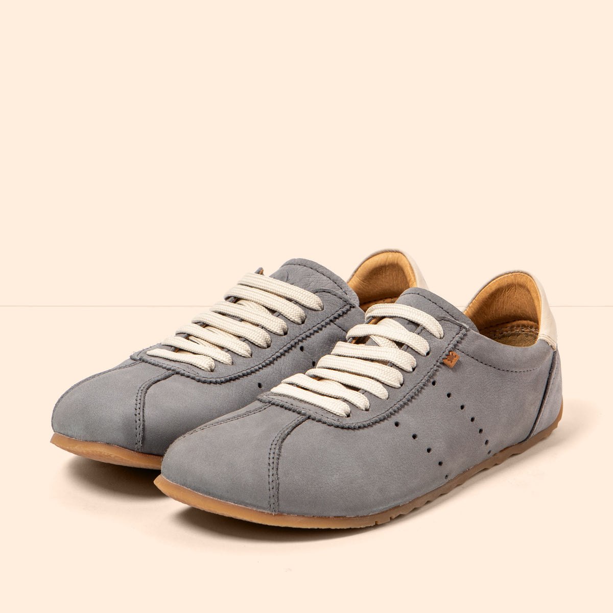 gid://shopify/Product/16124815376716_2