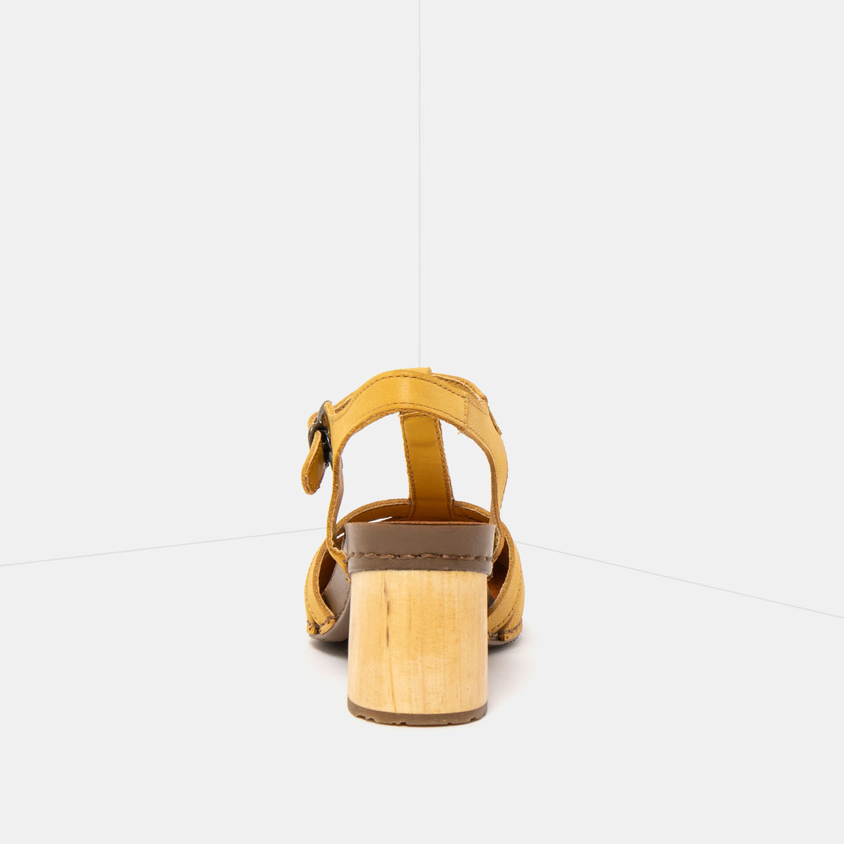 gid://shopify/Product/16172982960460_5