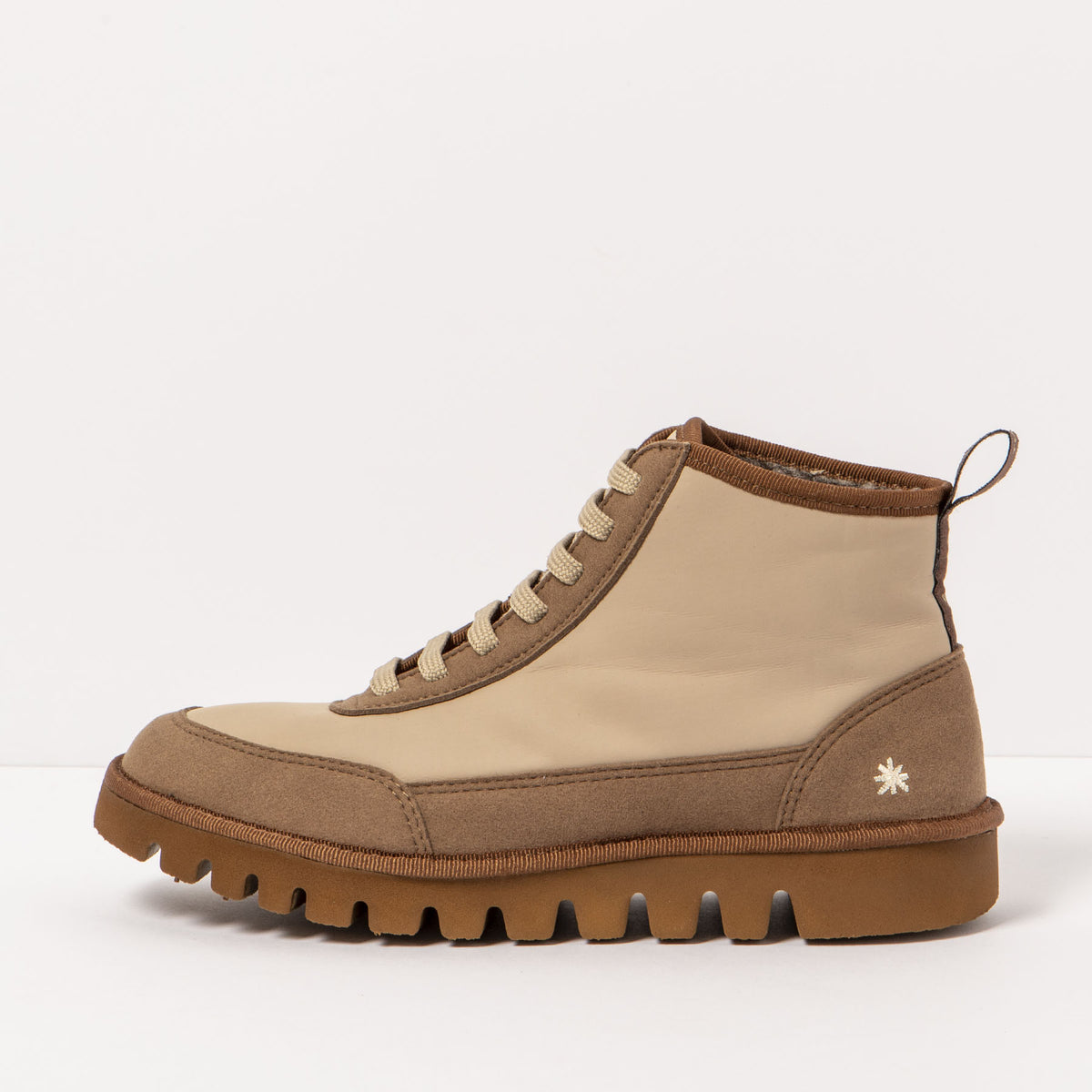 gid://shopify/Product/16171361042764_4