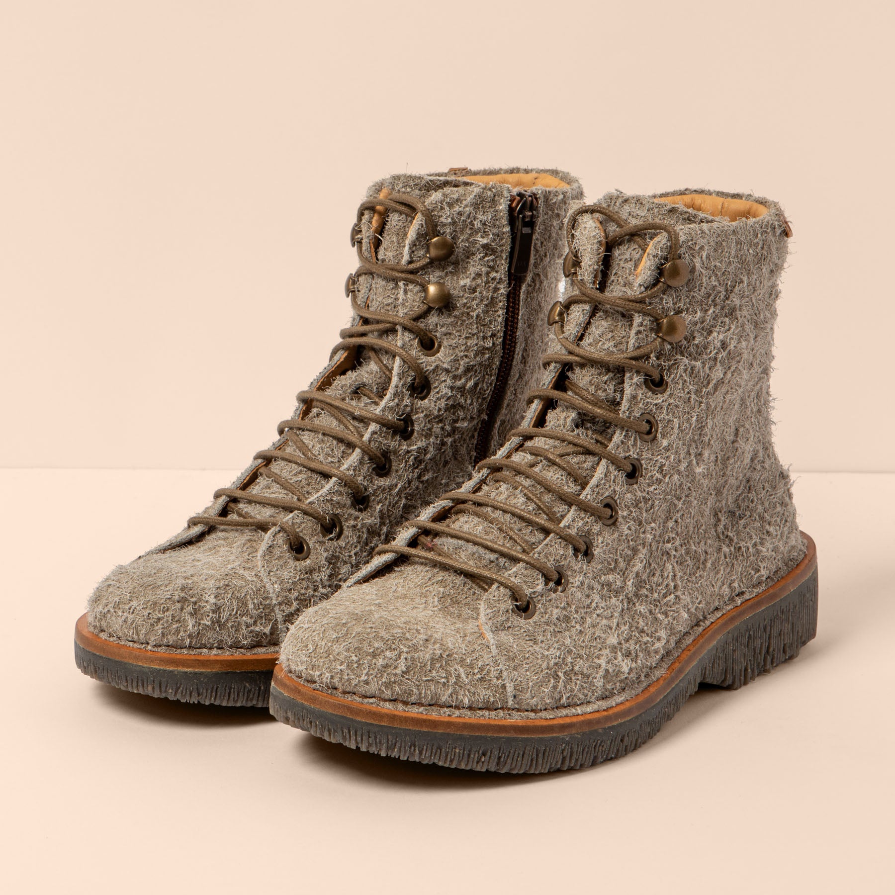 gid://shopify/Product/15700819280204_2