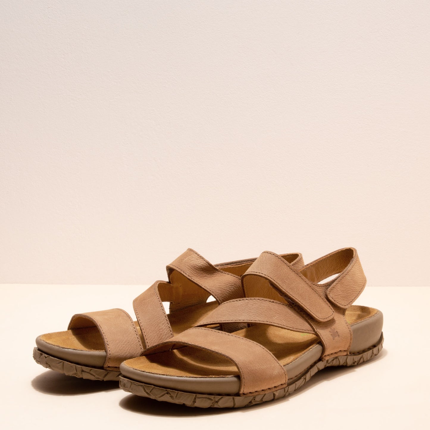 gid://shopify/Product/15700128727372_2