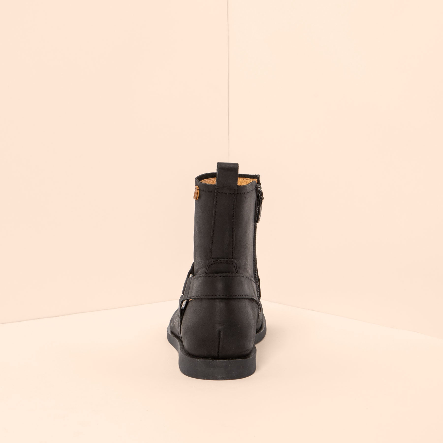 gid://shopify/Product/15700860666188_5