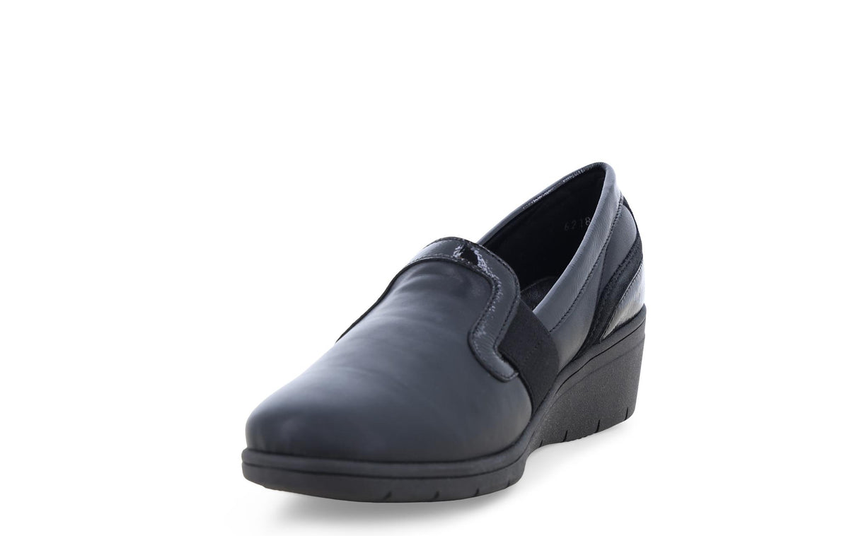 gid://shopify/Product/16118168322380_3