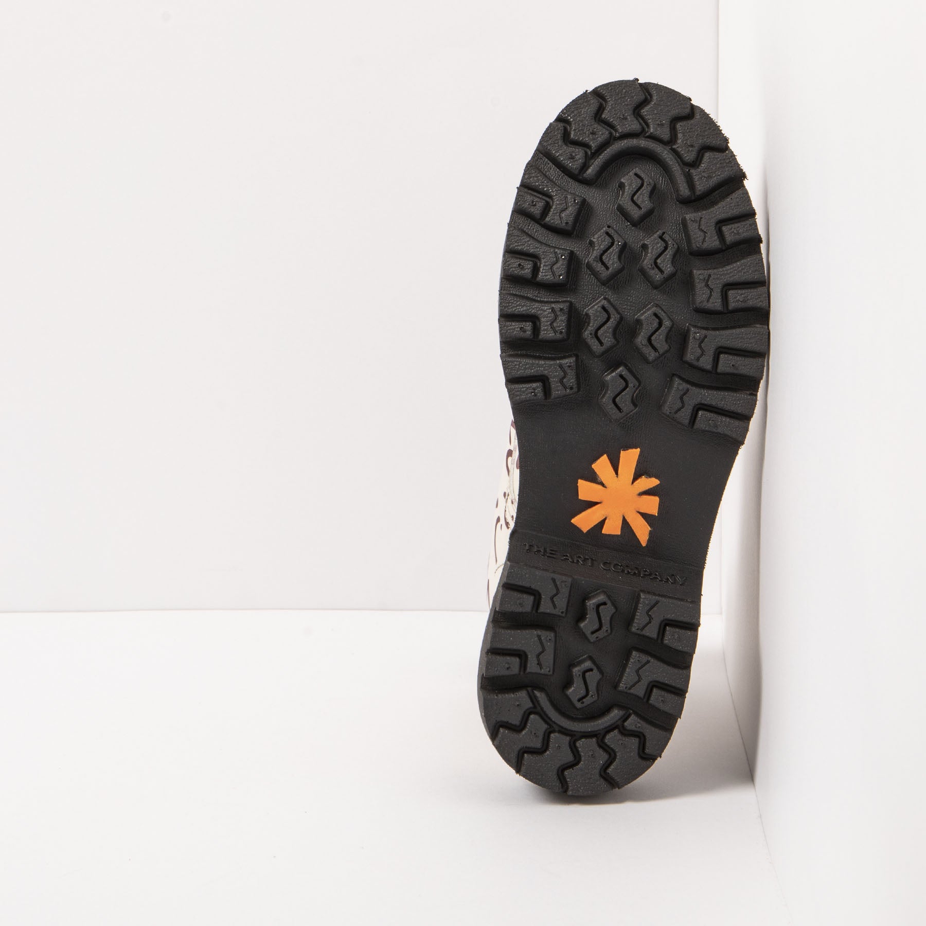 gid://shopify/Product/15785681715532_6