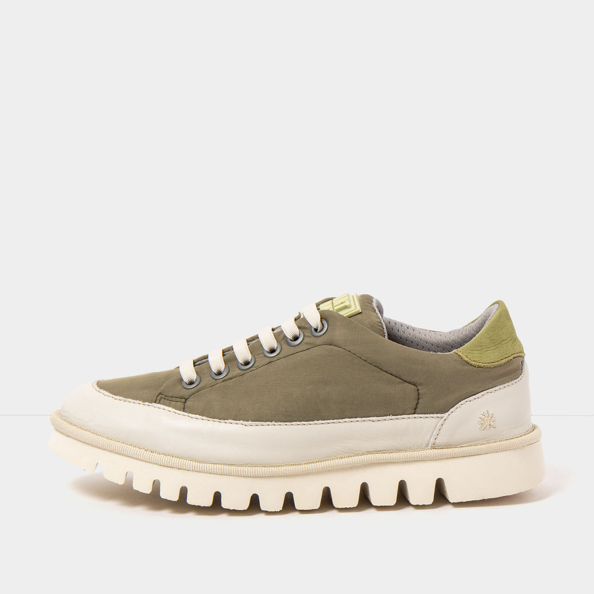 gid://shopify/Product/16172942655820_1