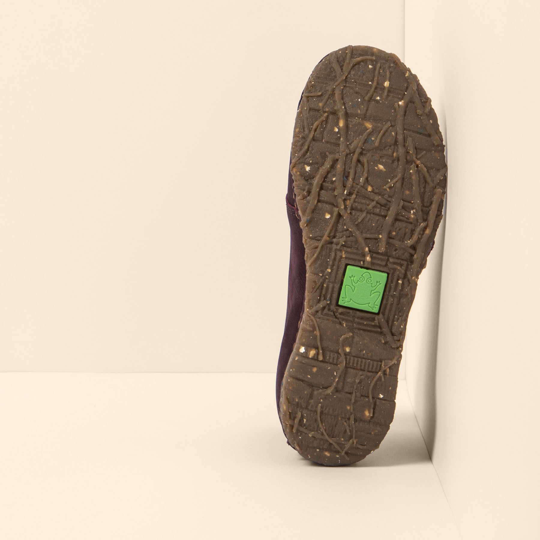 gid://shopify/Product/15700280049996_6