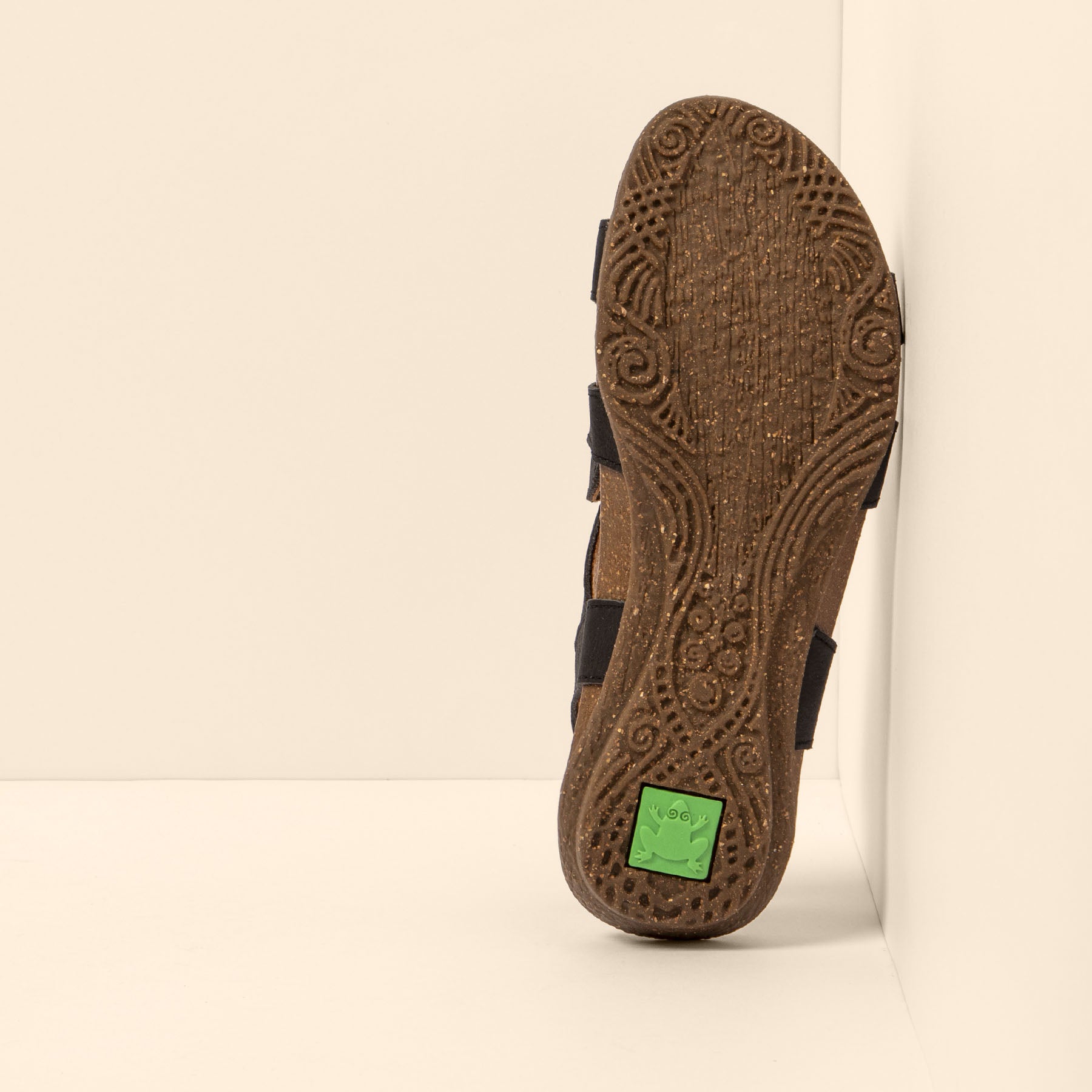 gid://shopify/Product/15699886768460_3
