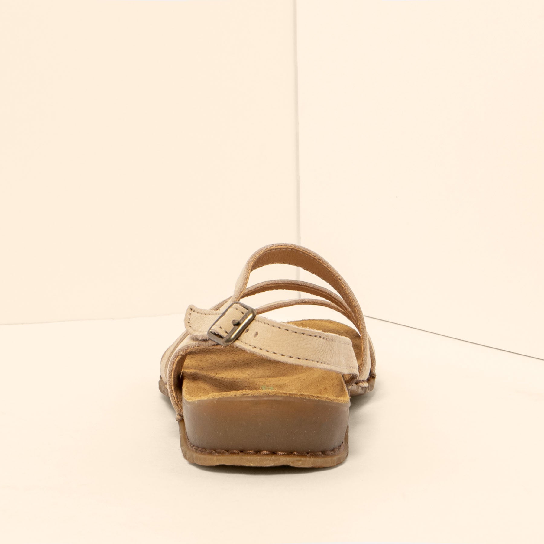 gid://shopify/Product/15700523549004_5