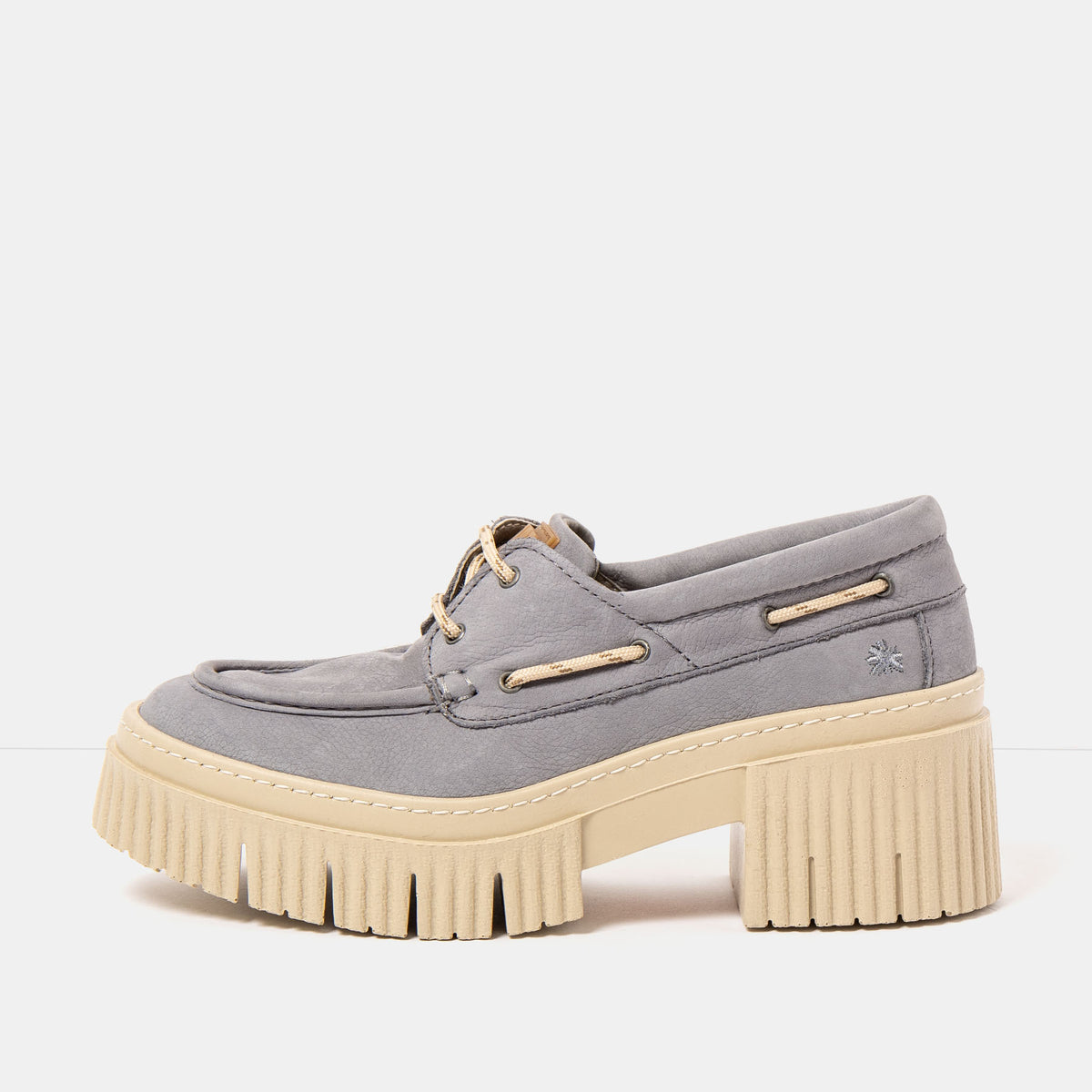 gid://shopify/Product/16172915327308_1