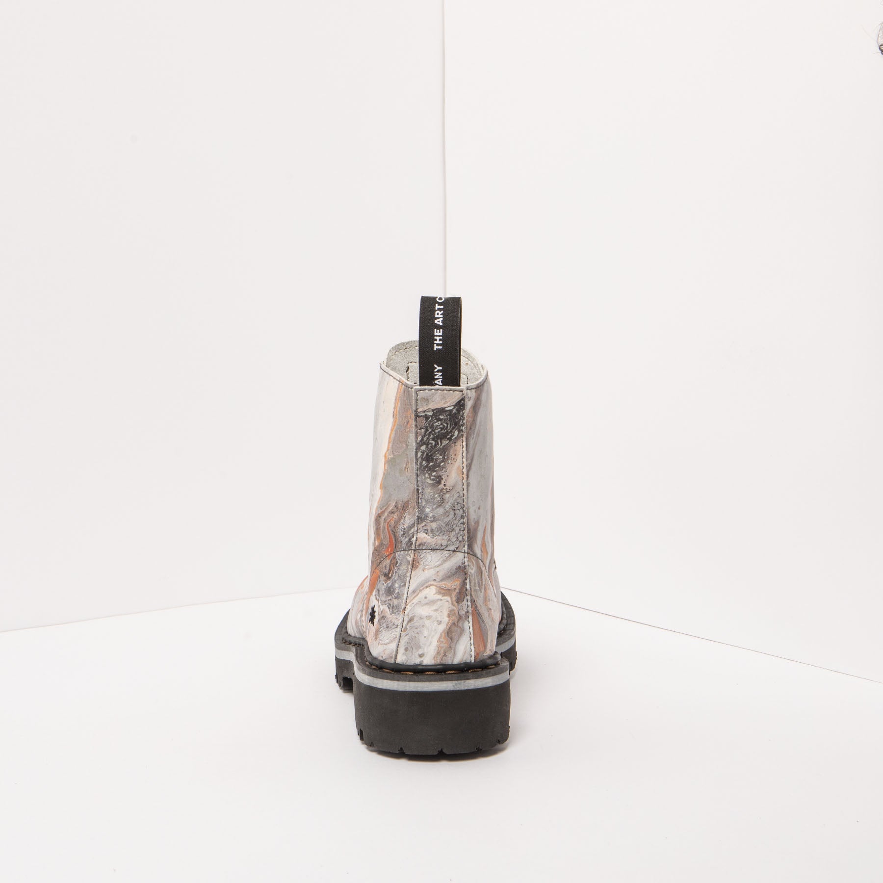 gid://shopify/Product/15785684762956_8