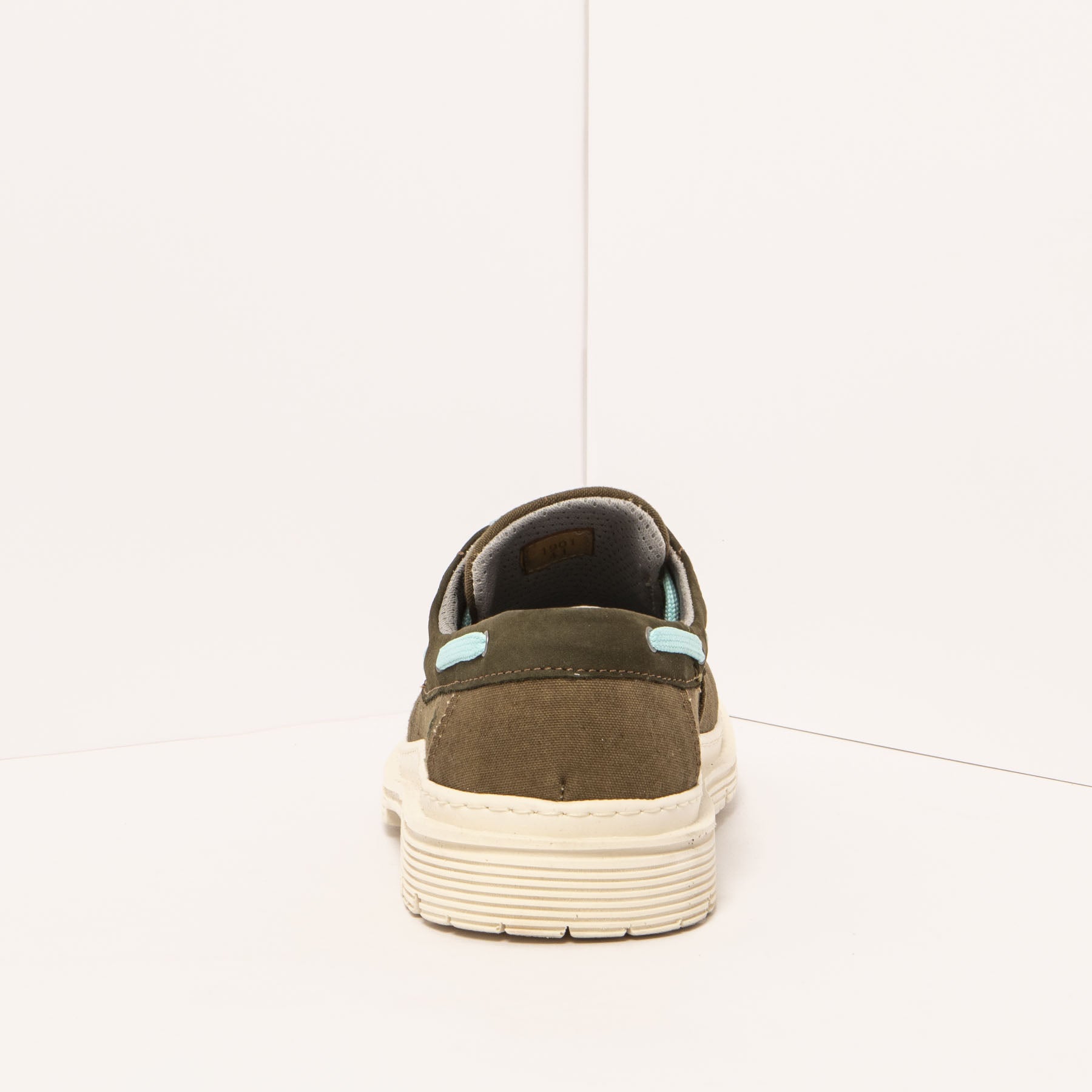 gid://shopify/Product/15693400342860_5