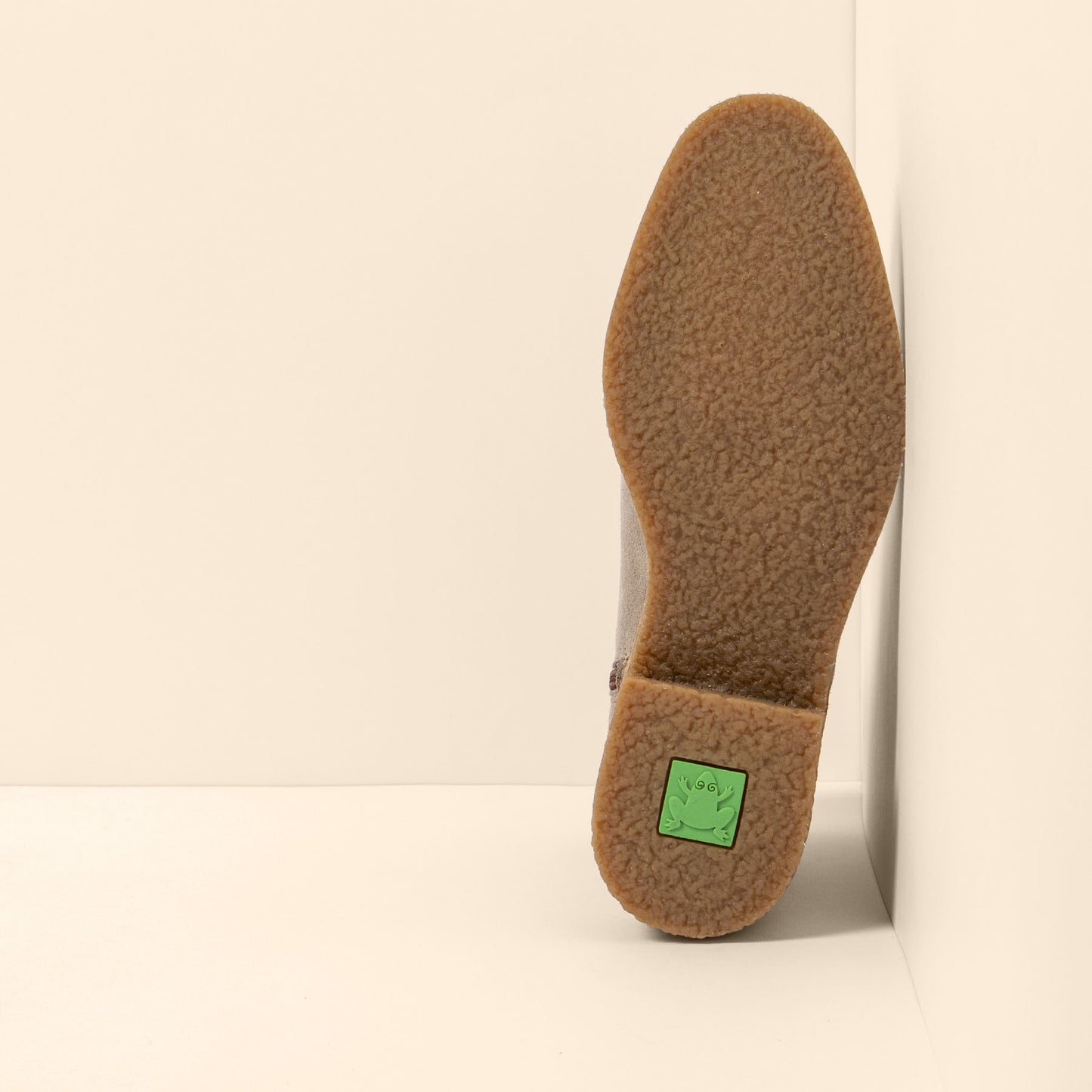 gid://shopify/Product/15791656796492_3