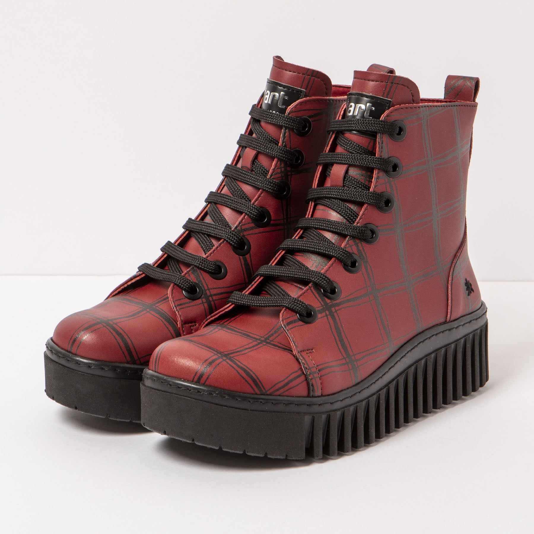 gid://shopify/Product/15785719693644_5
