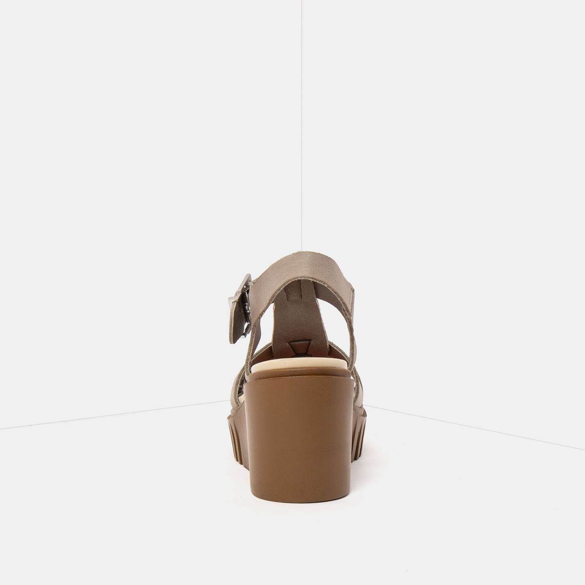gid://shopify/Product/16173102334284_5