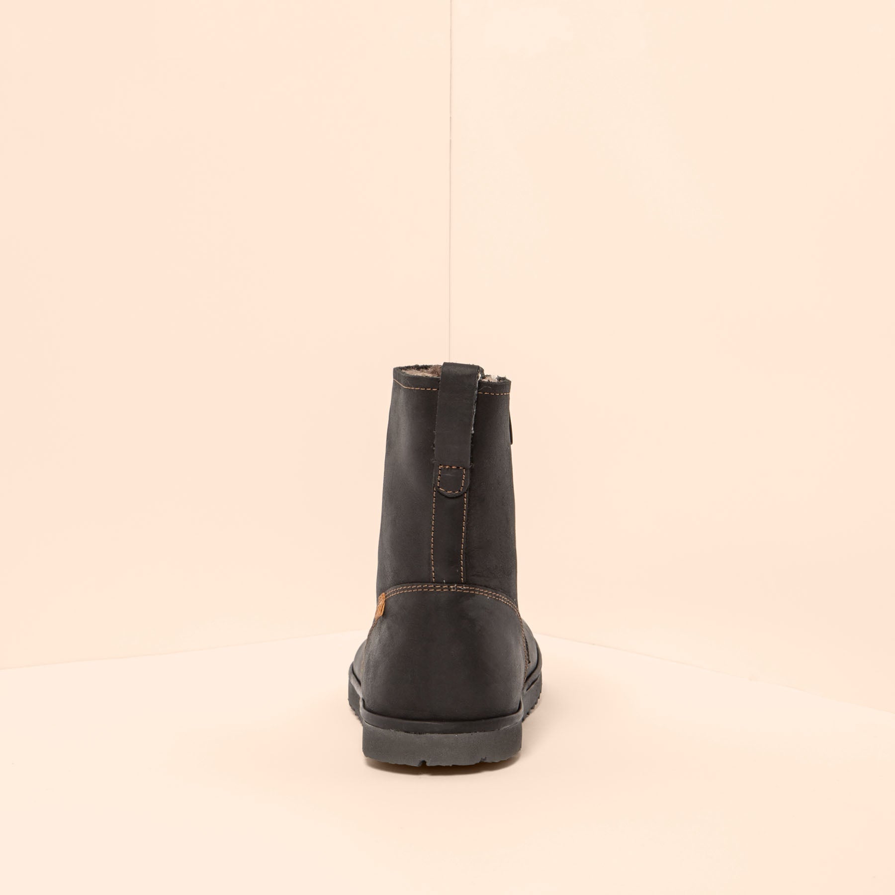 gid://shopify/Product/15700758135116_5