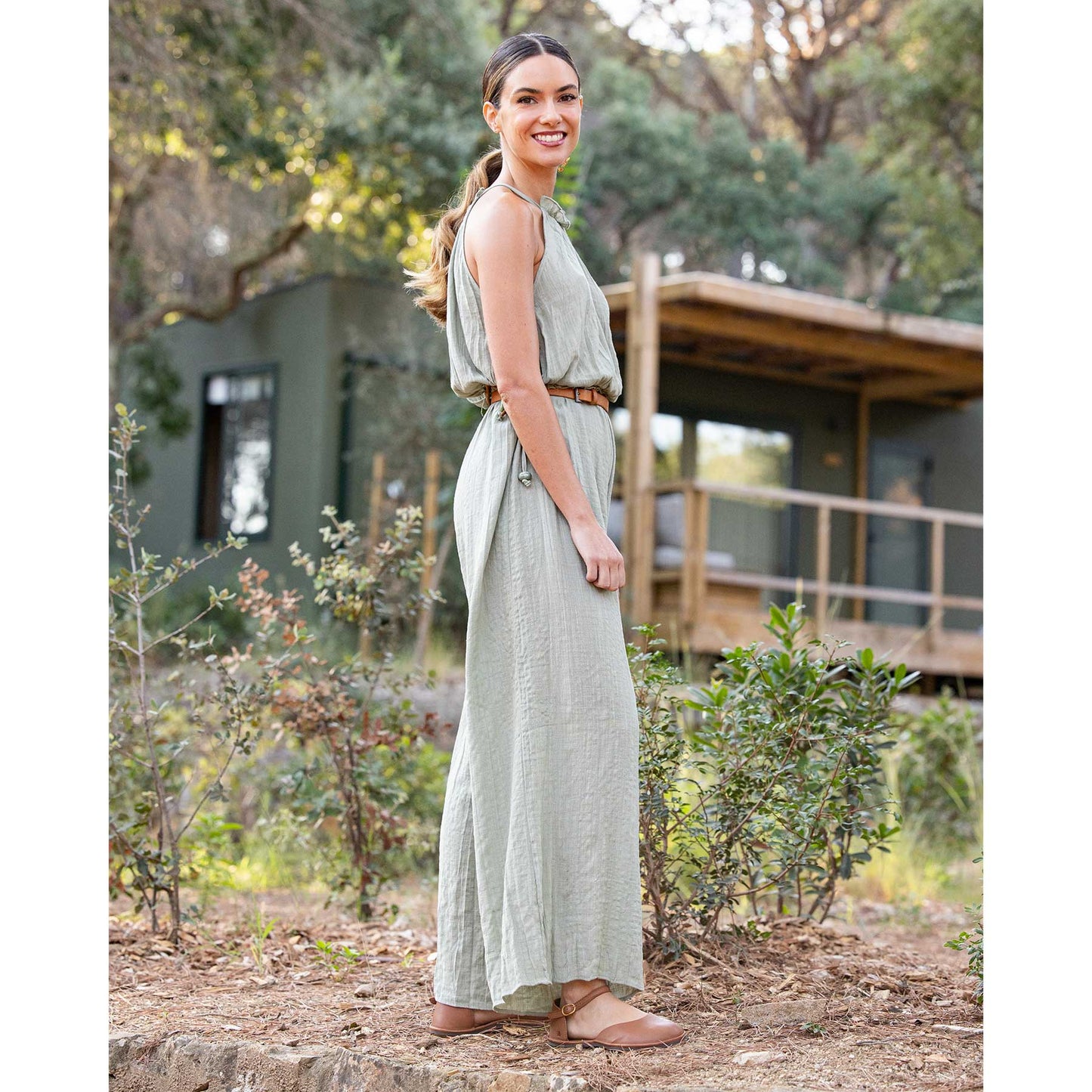 gid://shopify/Product/15700446511436_3