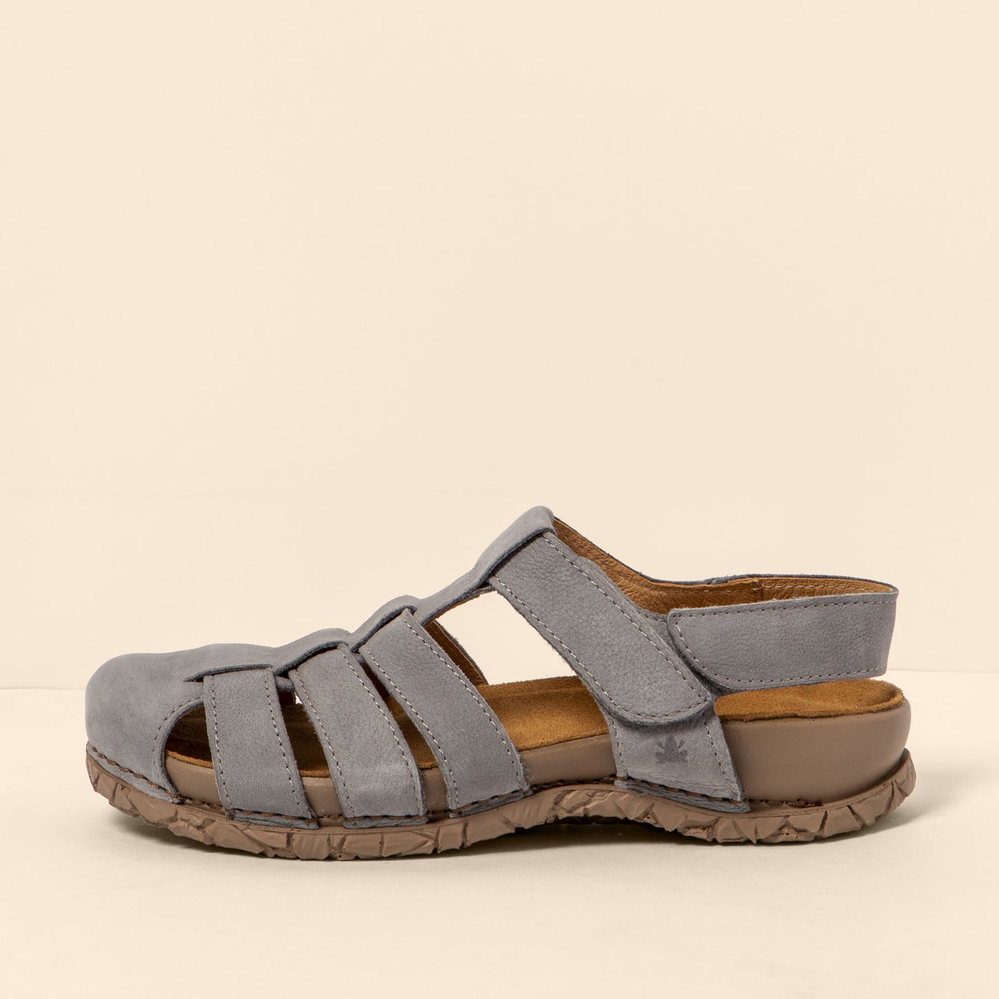 gid://shopify/Product/15700576567628_1