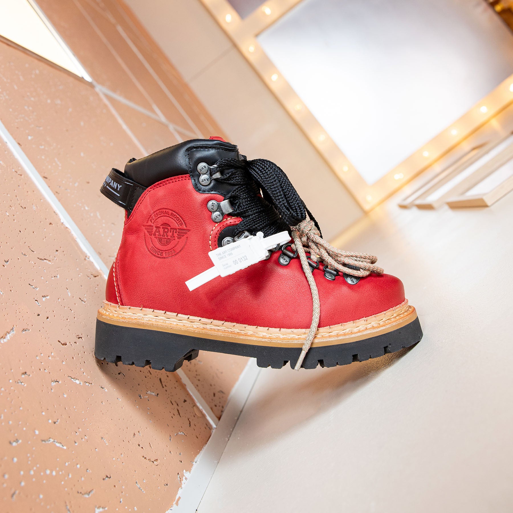 gid://shopify/Product/15693631783244_7