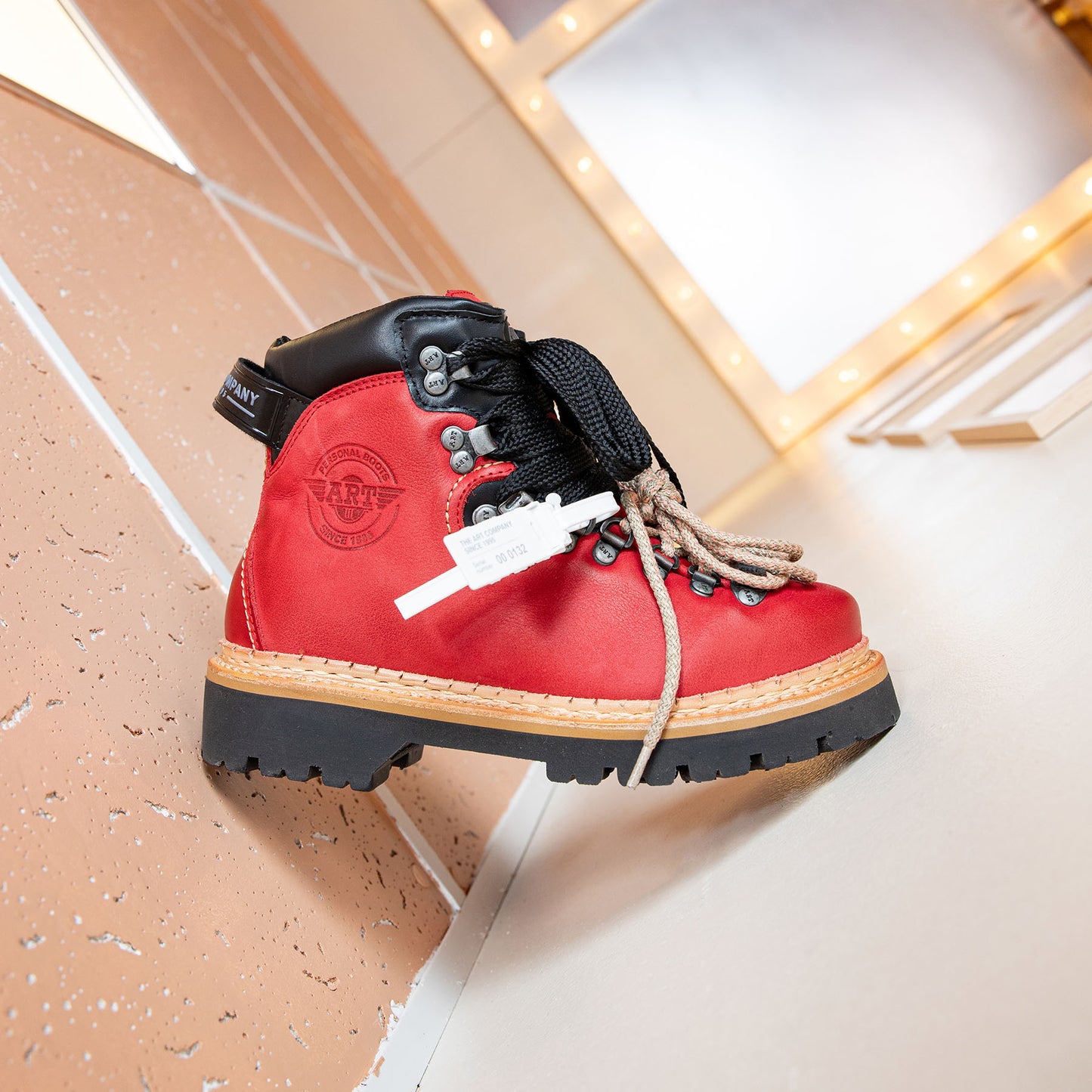 gid://shopify/Product/15693646954828_7