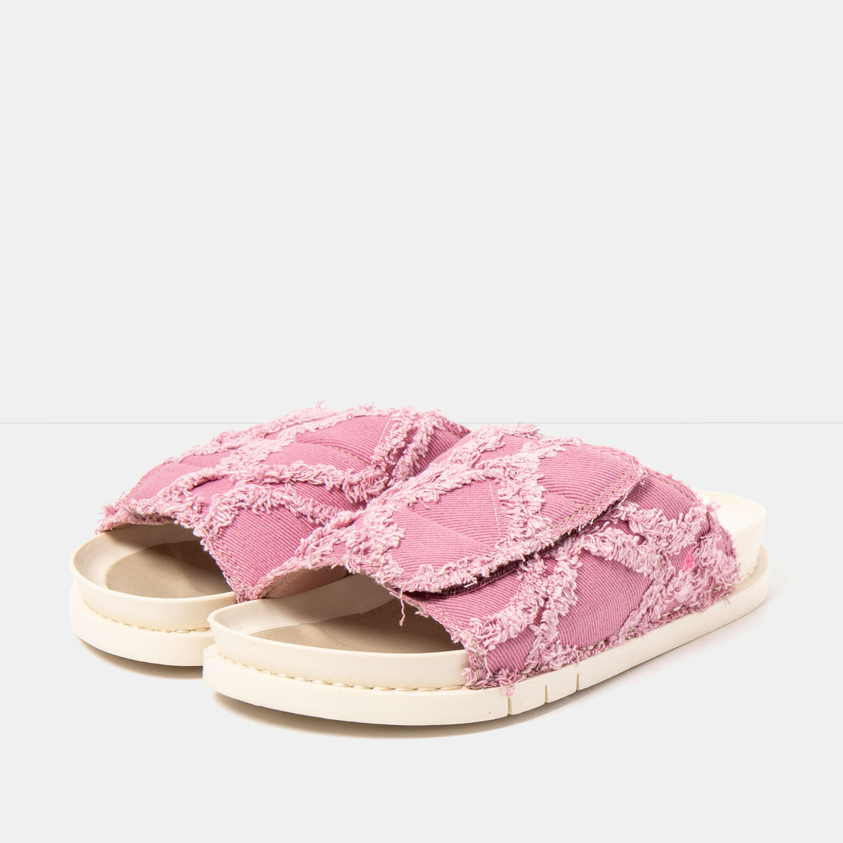 gid://shopify/Product/16173075595596_2
